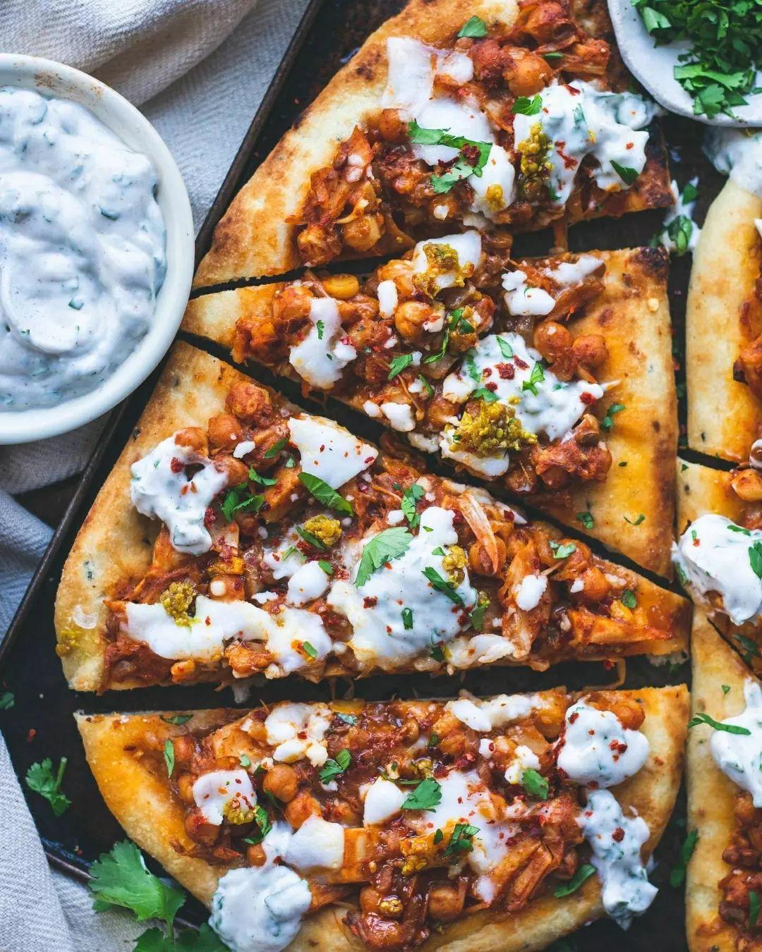 Curried Jackfruit & Chickpea Naan Pizza