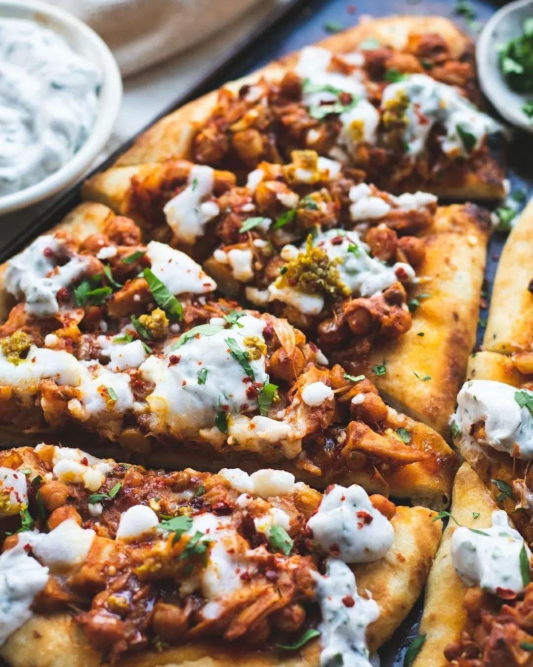 Curried Jackfruit & Chickpea Naan Pizza