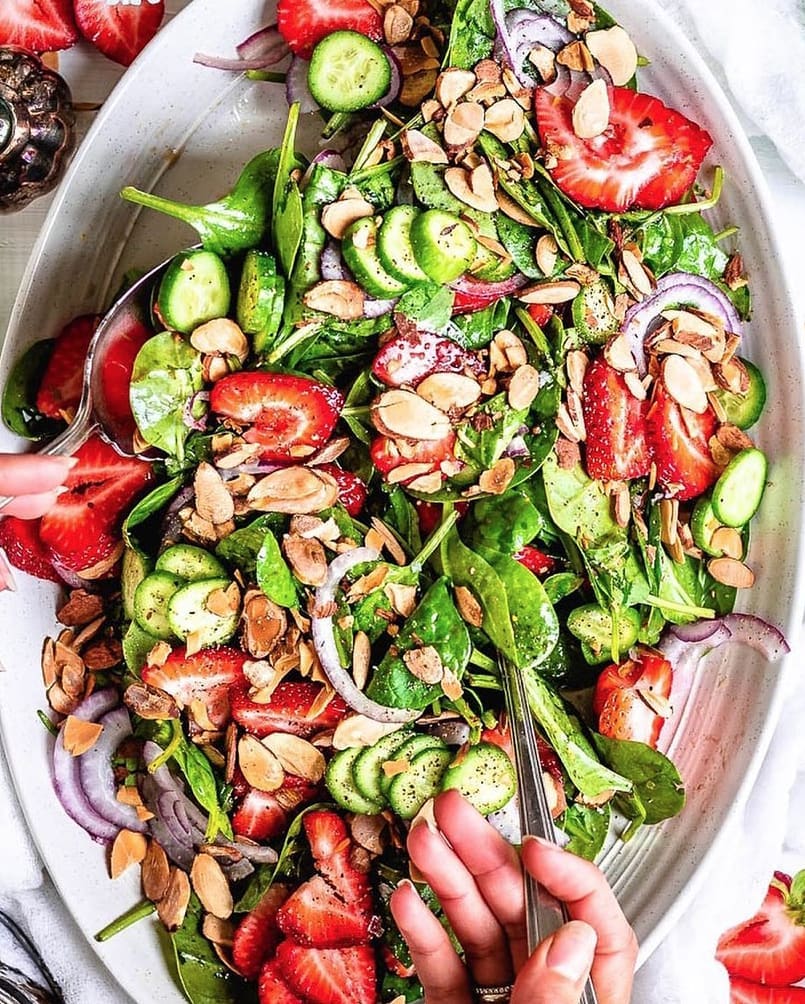 Strawberry Spinach Salad with Balsamic Vinaigrette