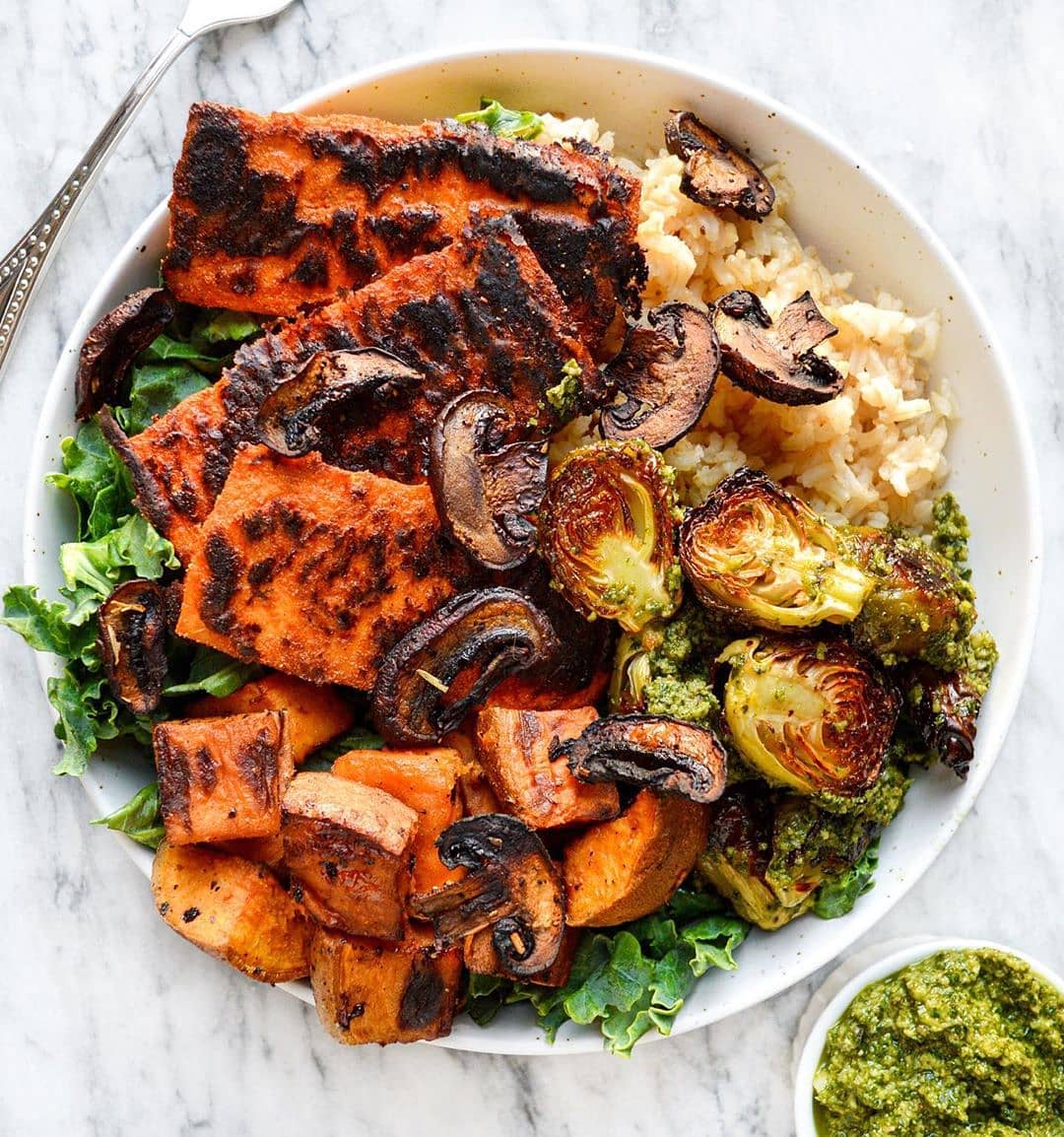 Red Pepper Tofu Vegetable Bowl