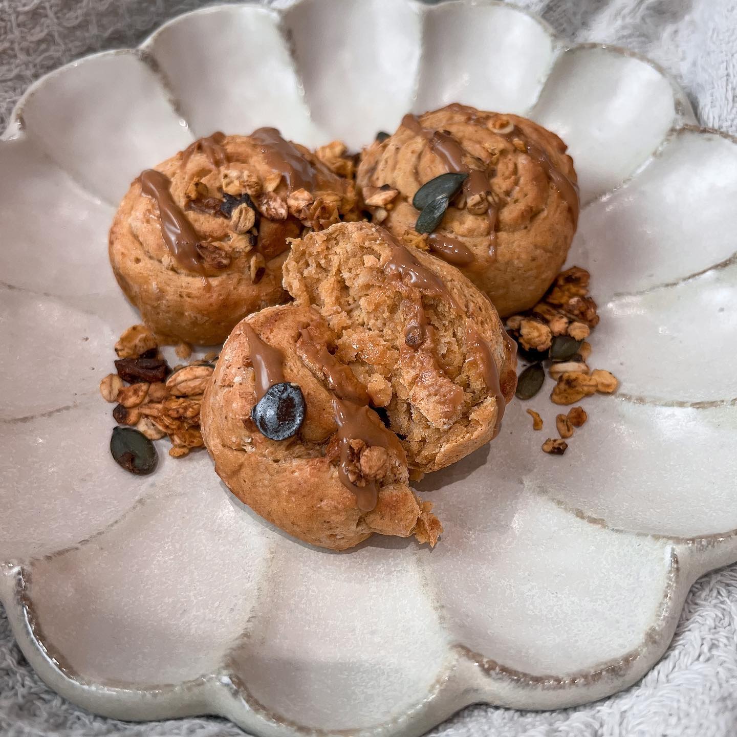 Pumpkin High-Protein Cinnamon Buns for One