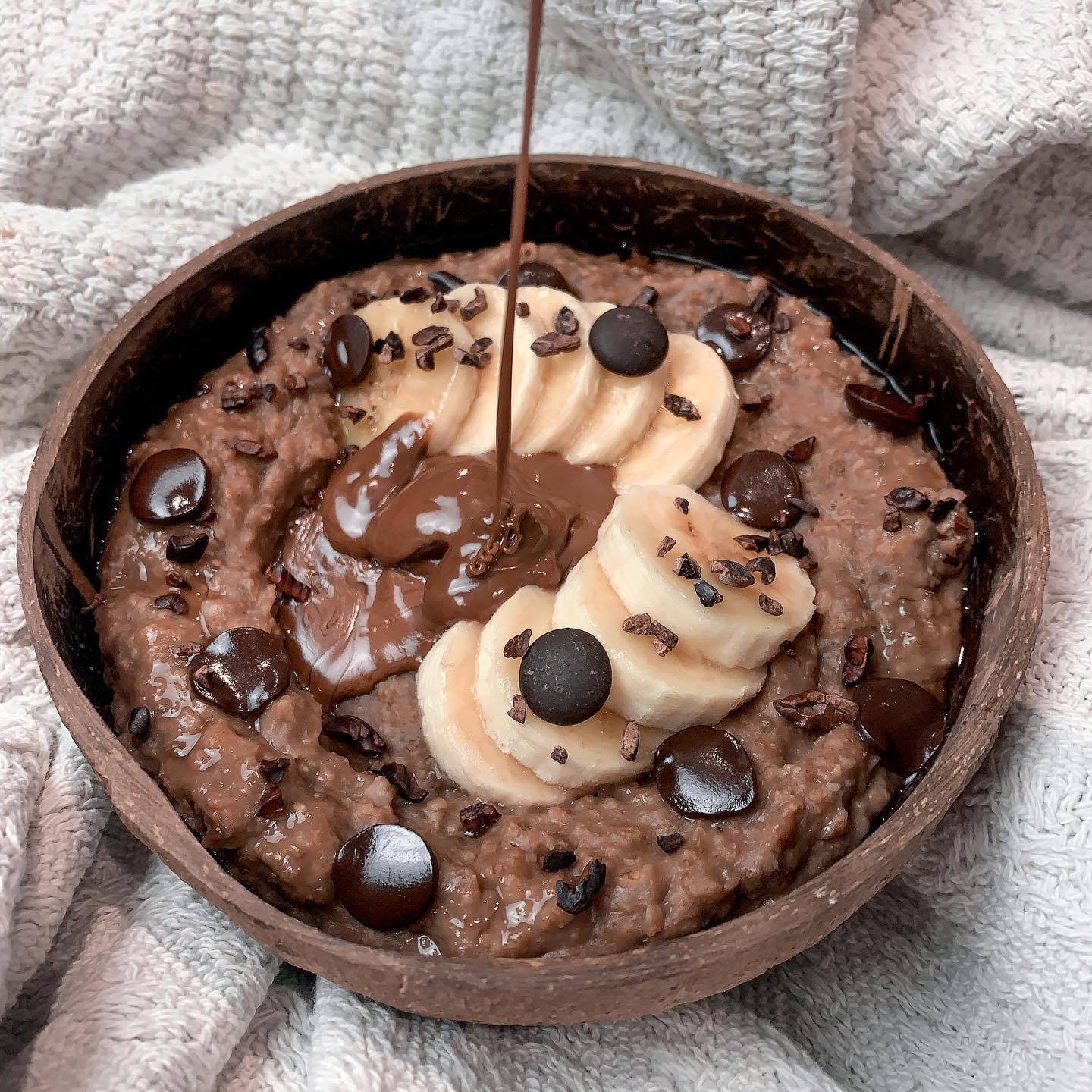 Dreamy Chocolate Hazelnut Oat Bowl