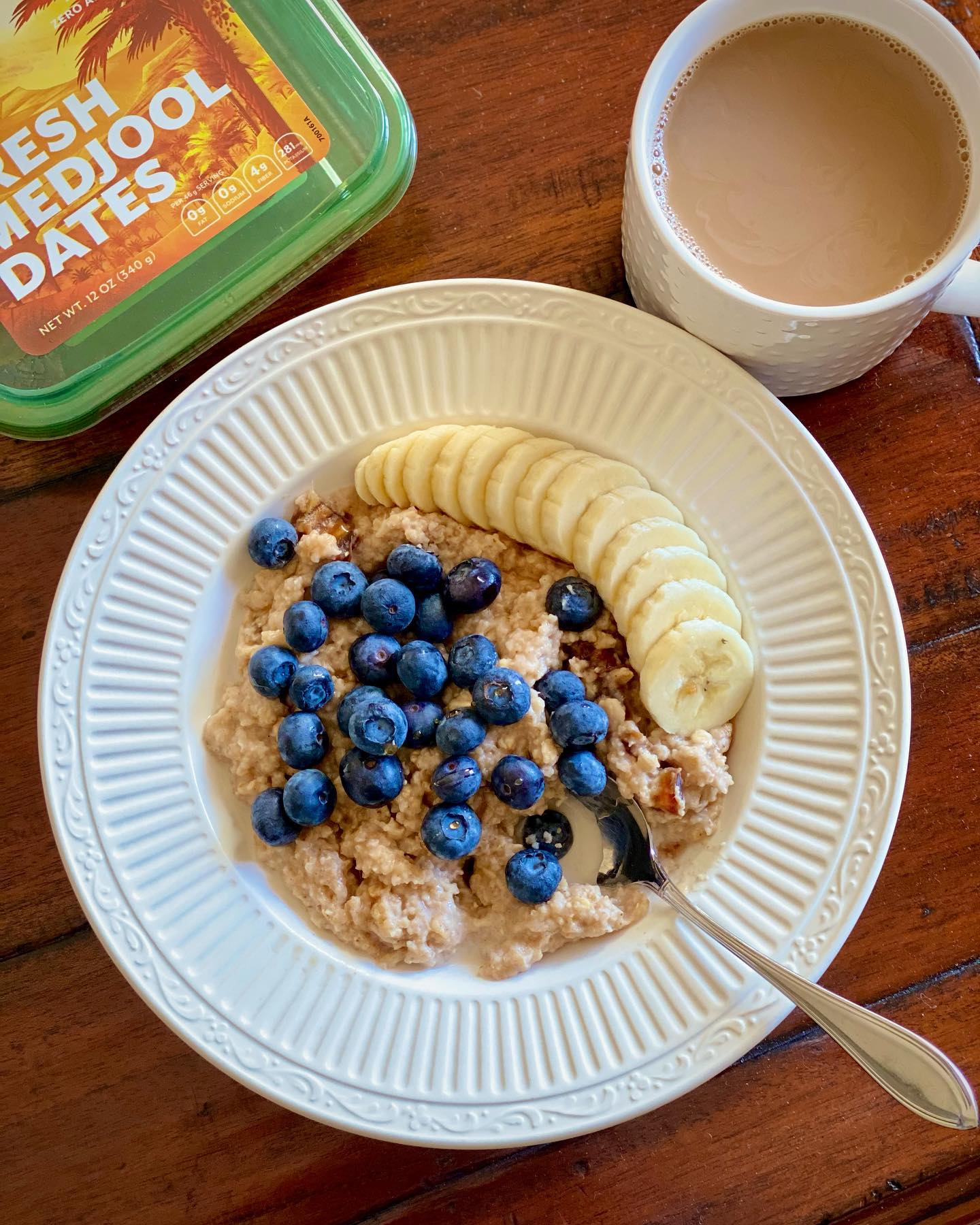 Spiced Oatmeal Bowl with Medjool Dates