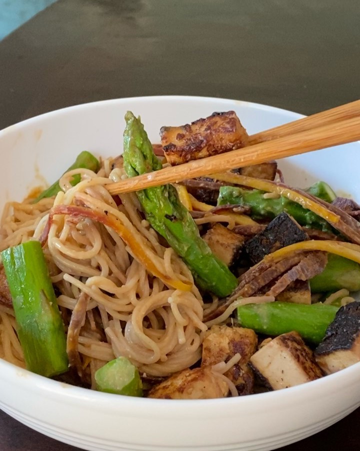 Tangy Tofu Bowl with Peanut Sauce