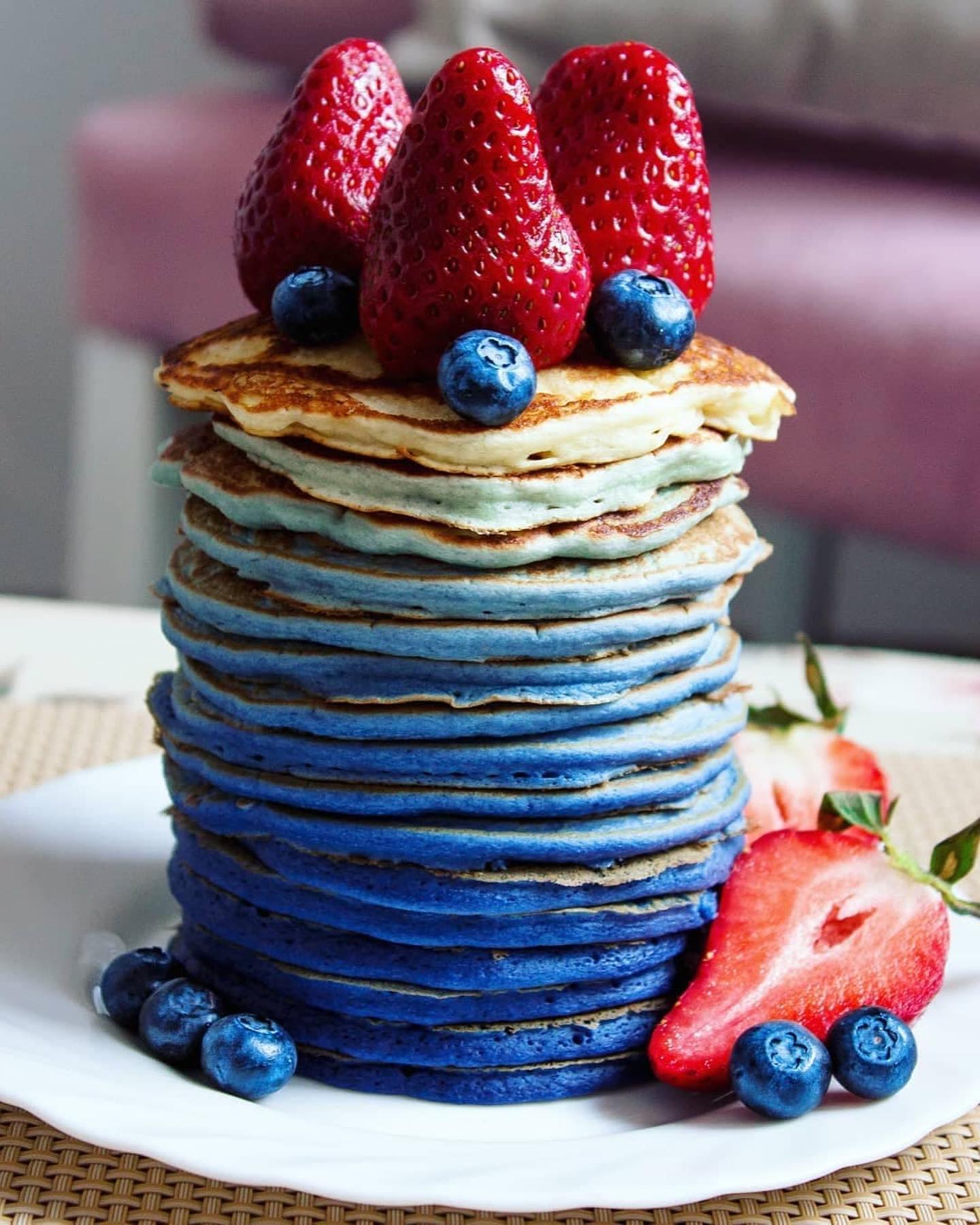 Vegan Breakfast Pancakes with Blue Spirulina