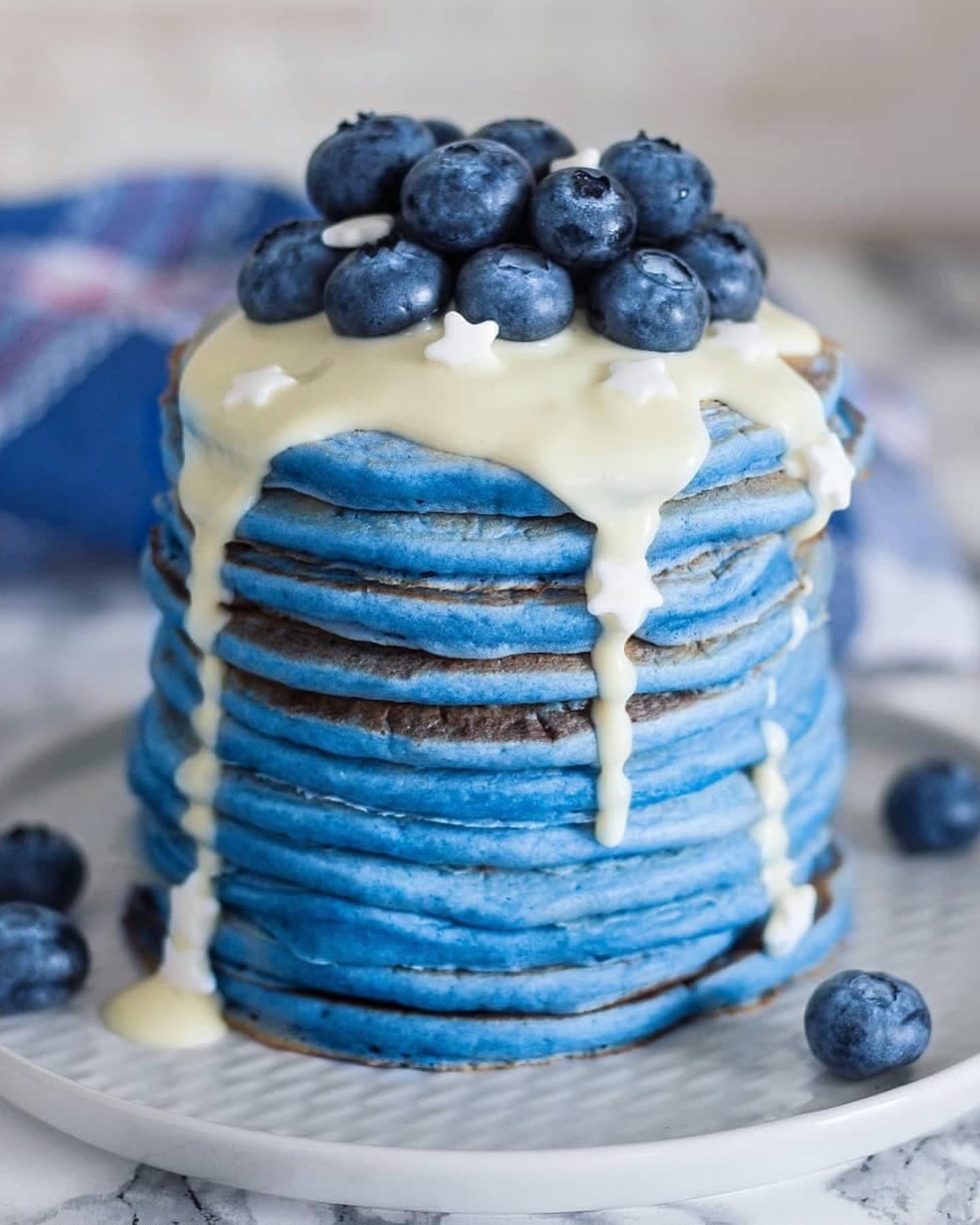 Vegan Breakfast Pancakes with Blue Spirulina