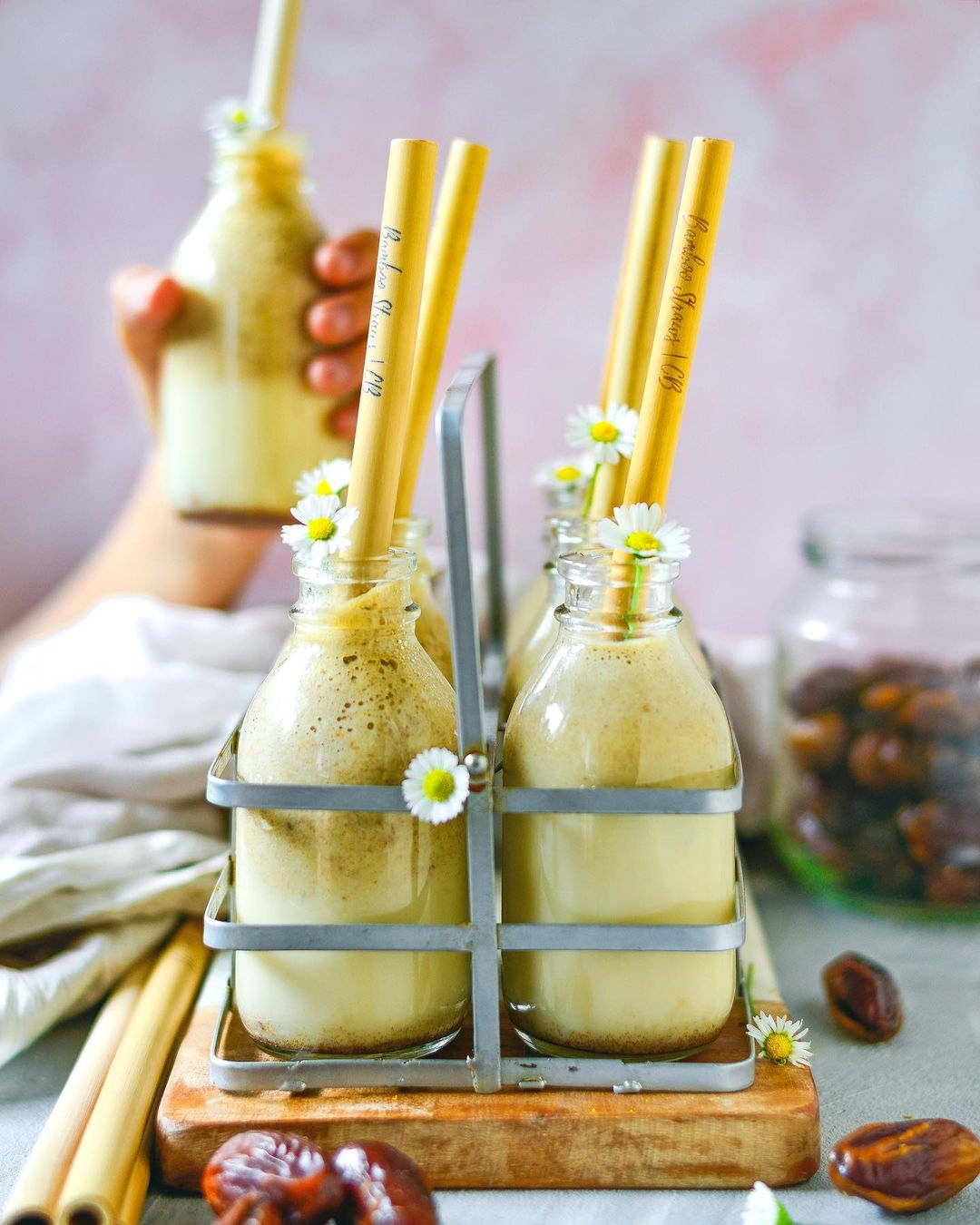 Vegan Oriental Dates Cinnamon Milkshake