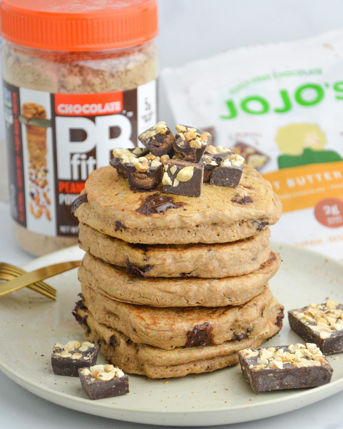 Peanut Butter Protein Pancakes with Chocolate