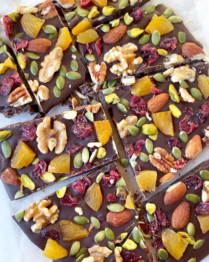 Chocolate Bark with Omega-3 Deluxe Mix