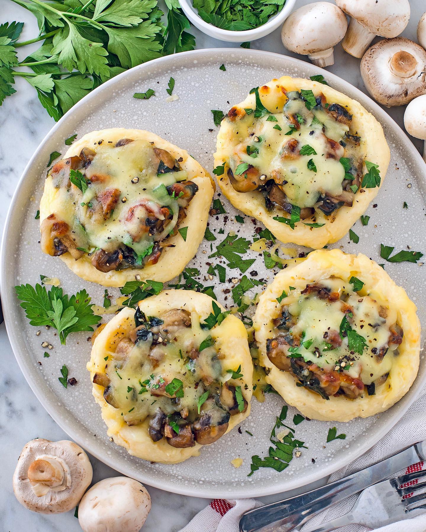 Creamy Mushroom Mashed Potato Nests