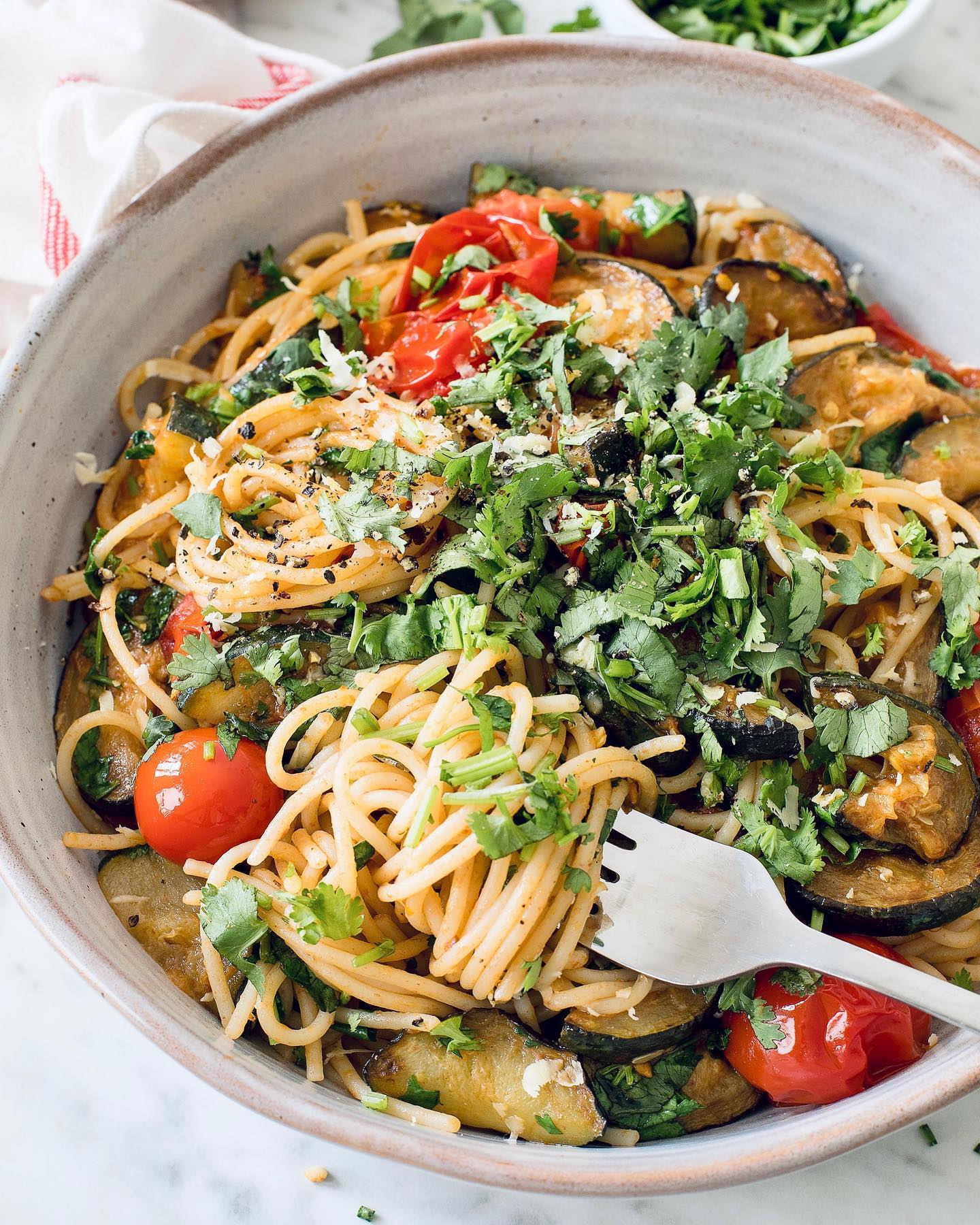 15-Minute Zucchini Tomato Pasta