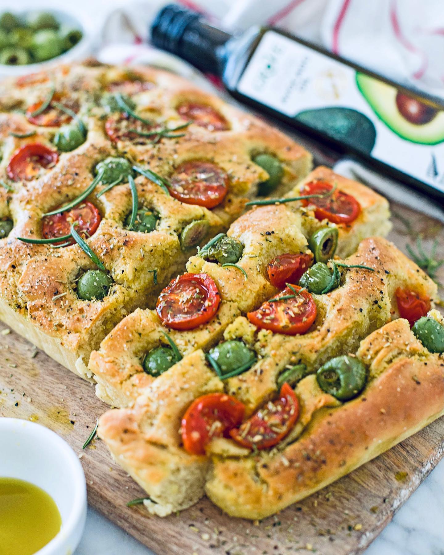 Easy Focaccia Bread with Green Olives and Tomatoes