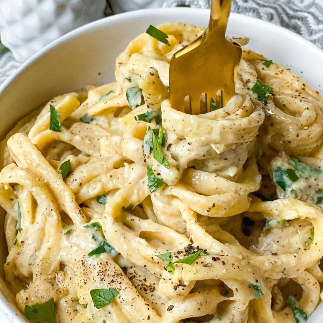 Creamy Cauliflower Cashew Alfredo Pasta