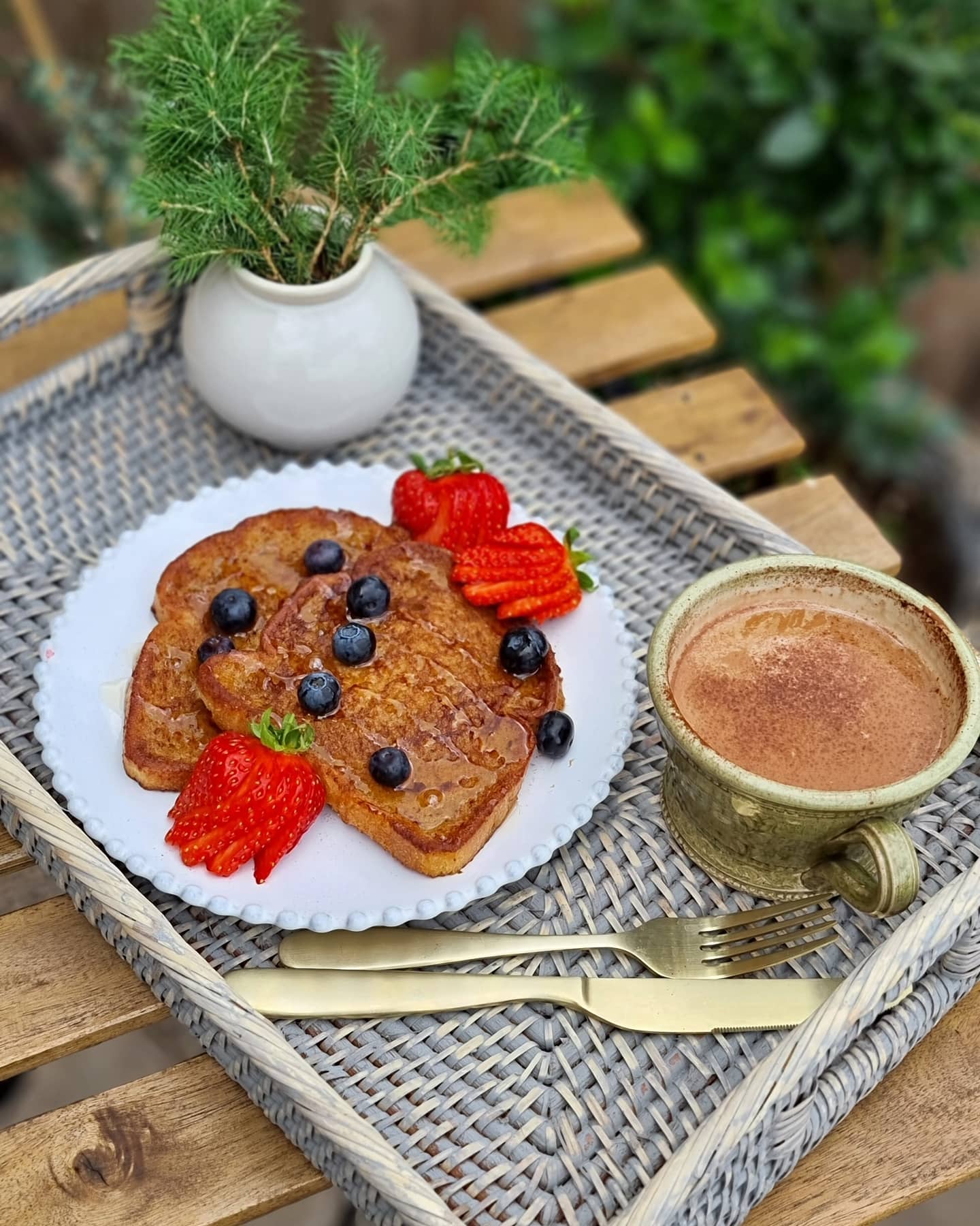 Sweet French Toast with Berries and Honey