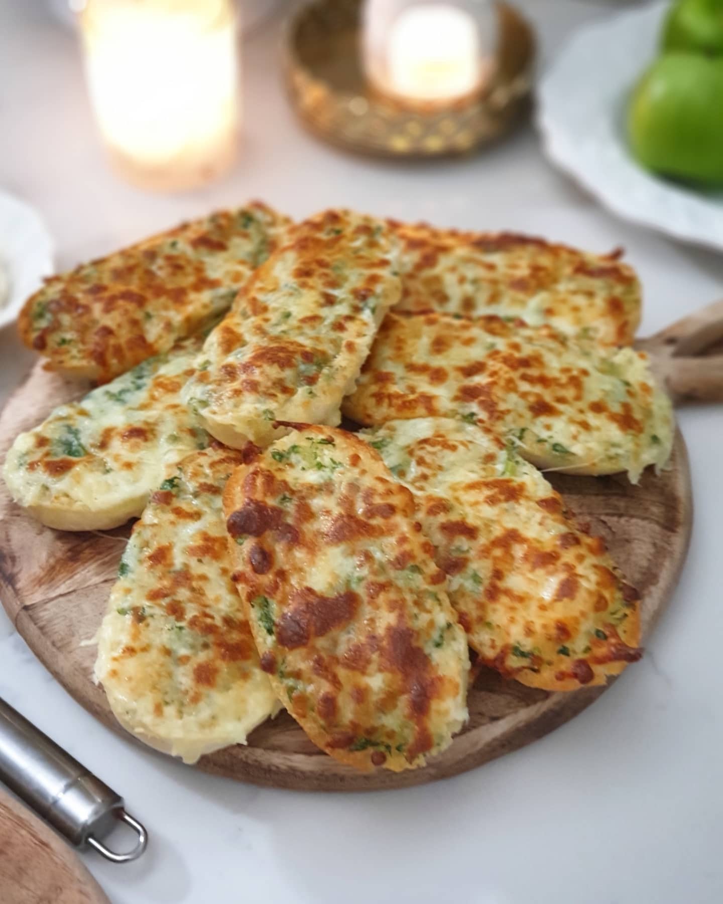 Delicious Homemade Cheesy Garlic Bread