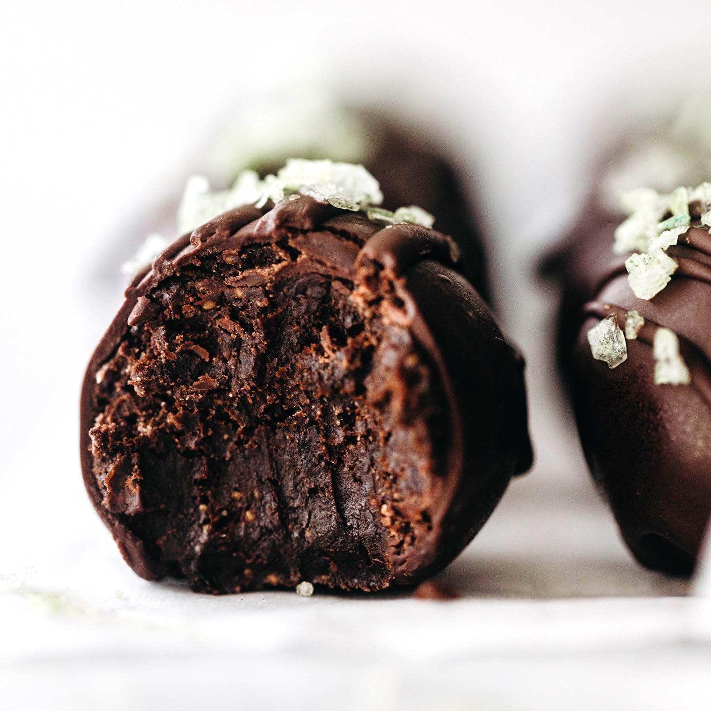 No-Bake Chocolate Fig Bliss Balls