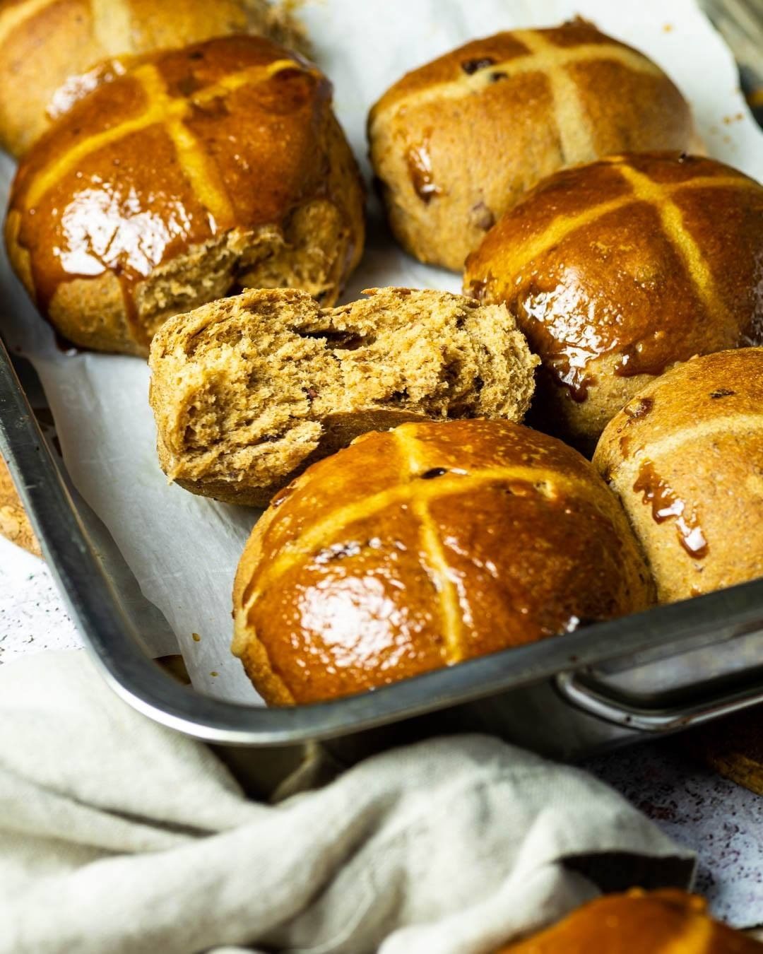 Vegan Easter Buns