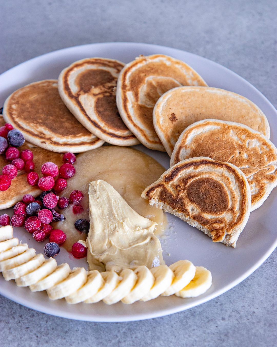 3 Ingredient Vegan Pancakes
