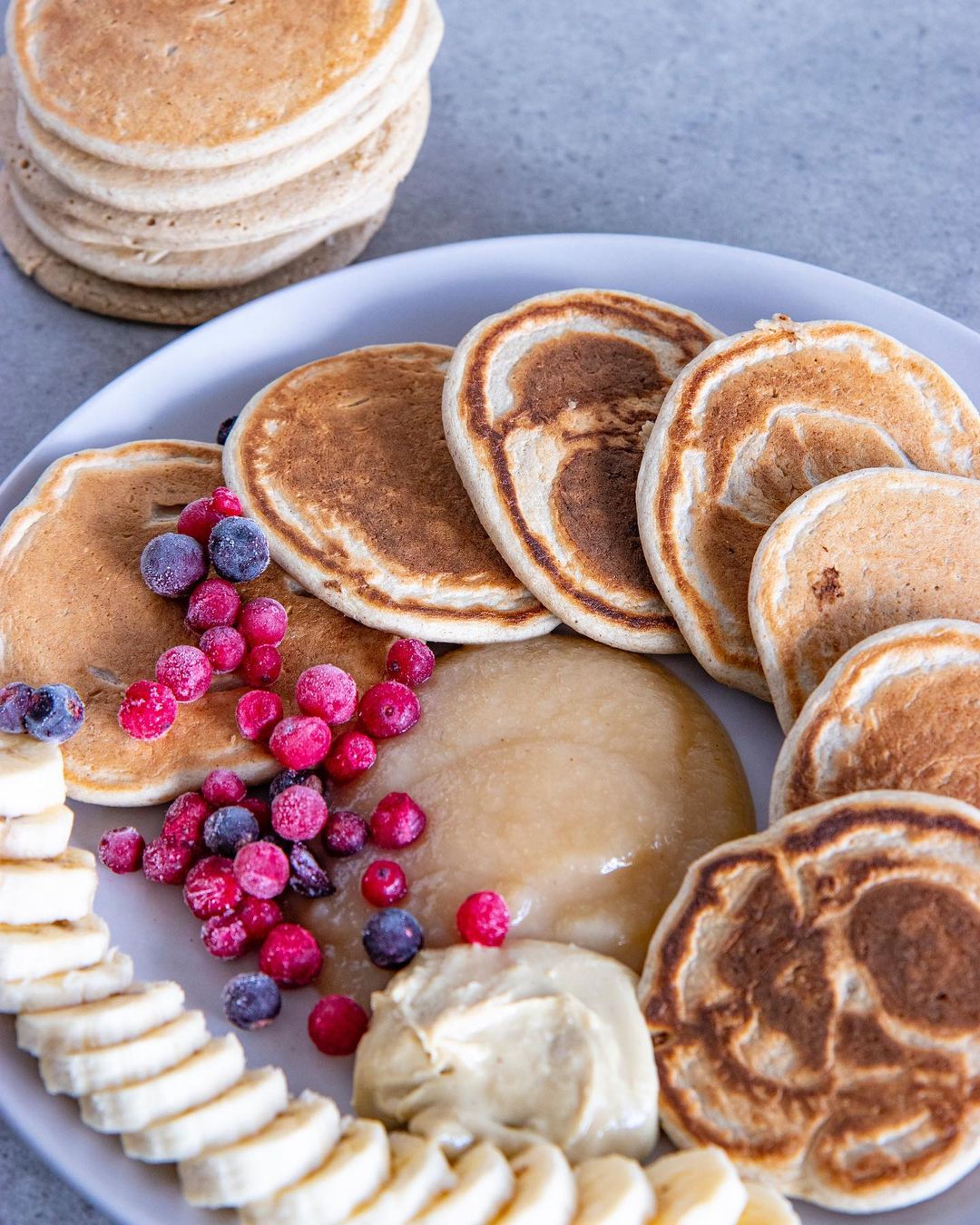 3 Ingredient Vegan Pancakes