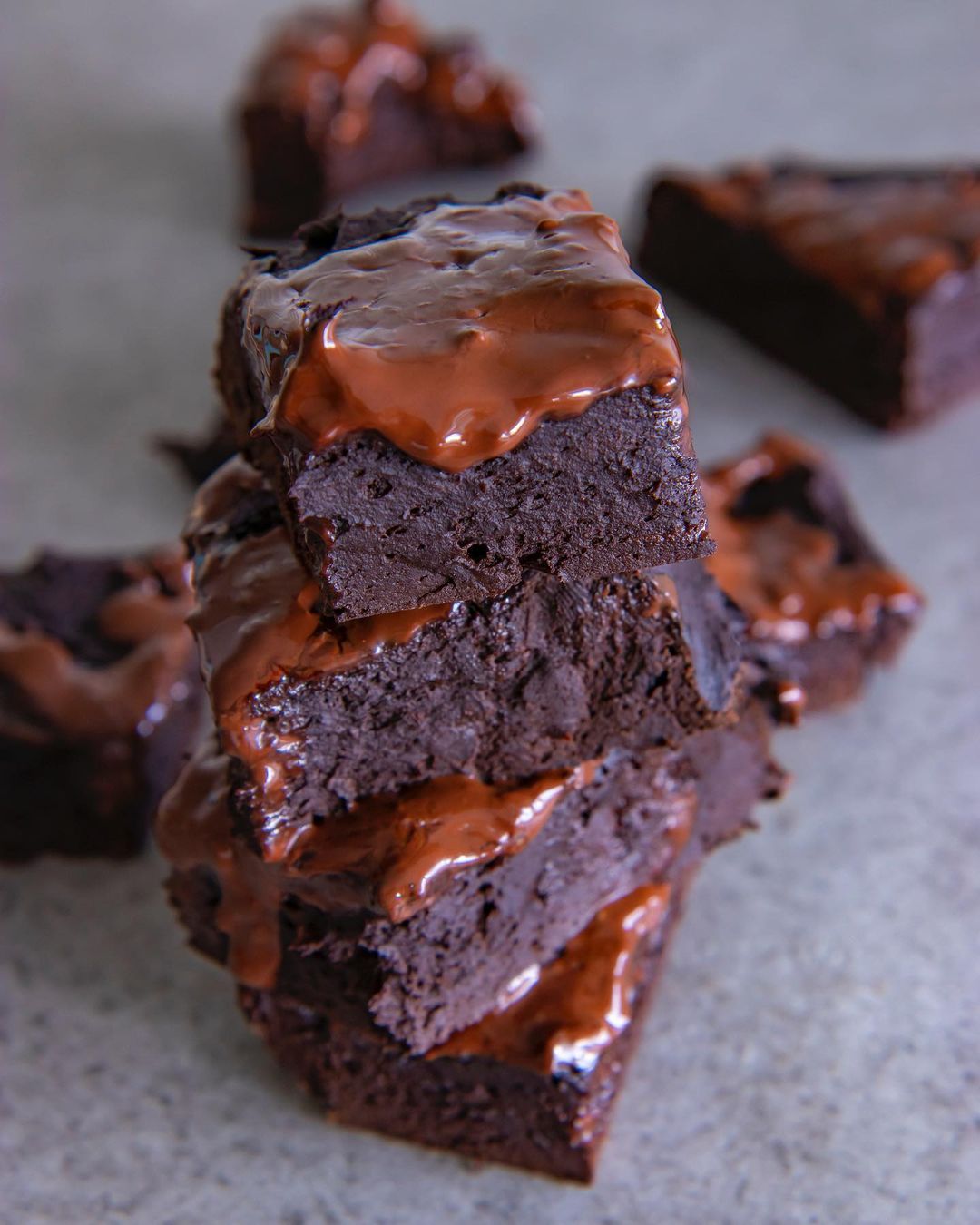 Low-Fat 5-Ingredient Flourless Protein Brownies