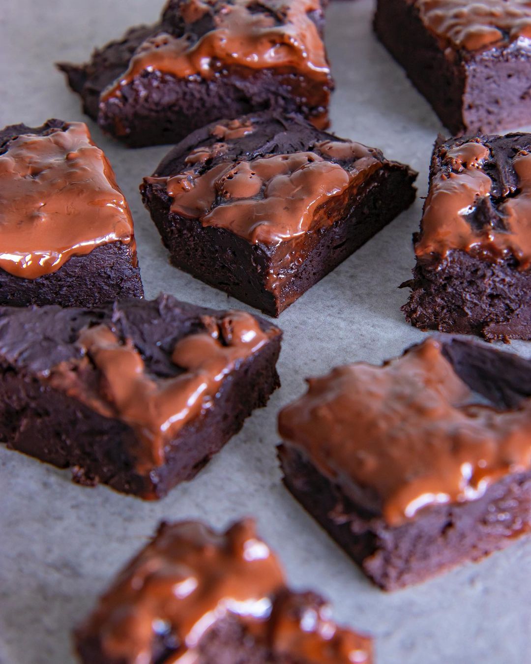 Low-Fat 5-Ingredient Flourless Protein Brownies