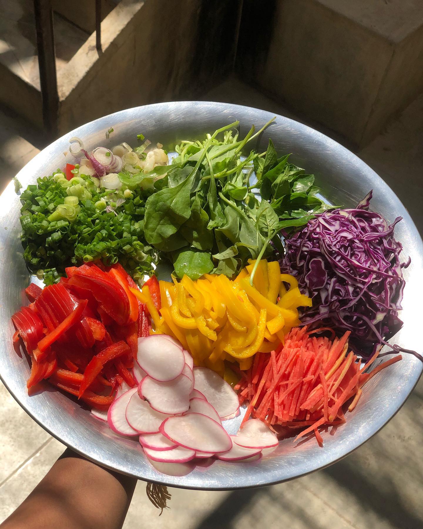 Fresh and Colorful San Chow Bow with Mango-Chilli Jello Dressing