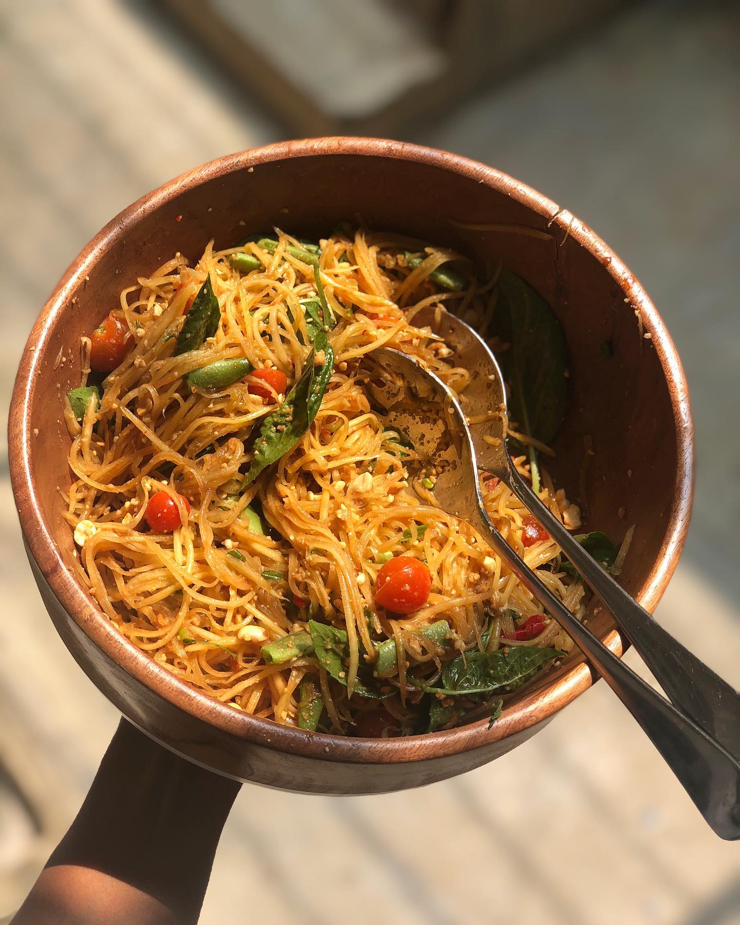 Crunchy Raw Papaya Salad with Spicy Tofu