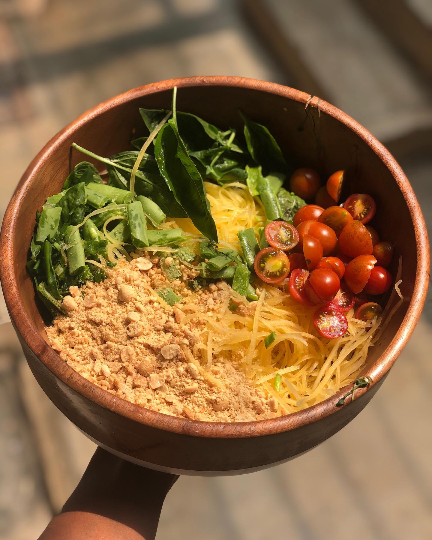 Crunchy Raw Papaya Salad with Spicy Tofu