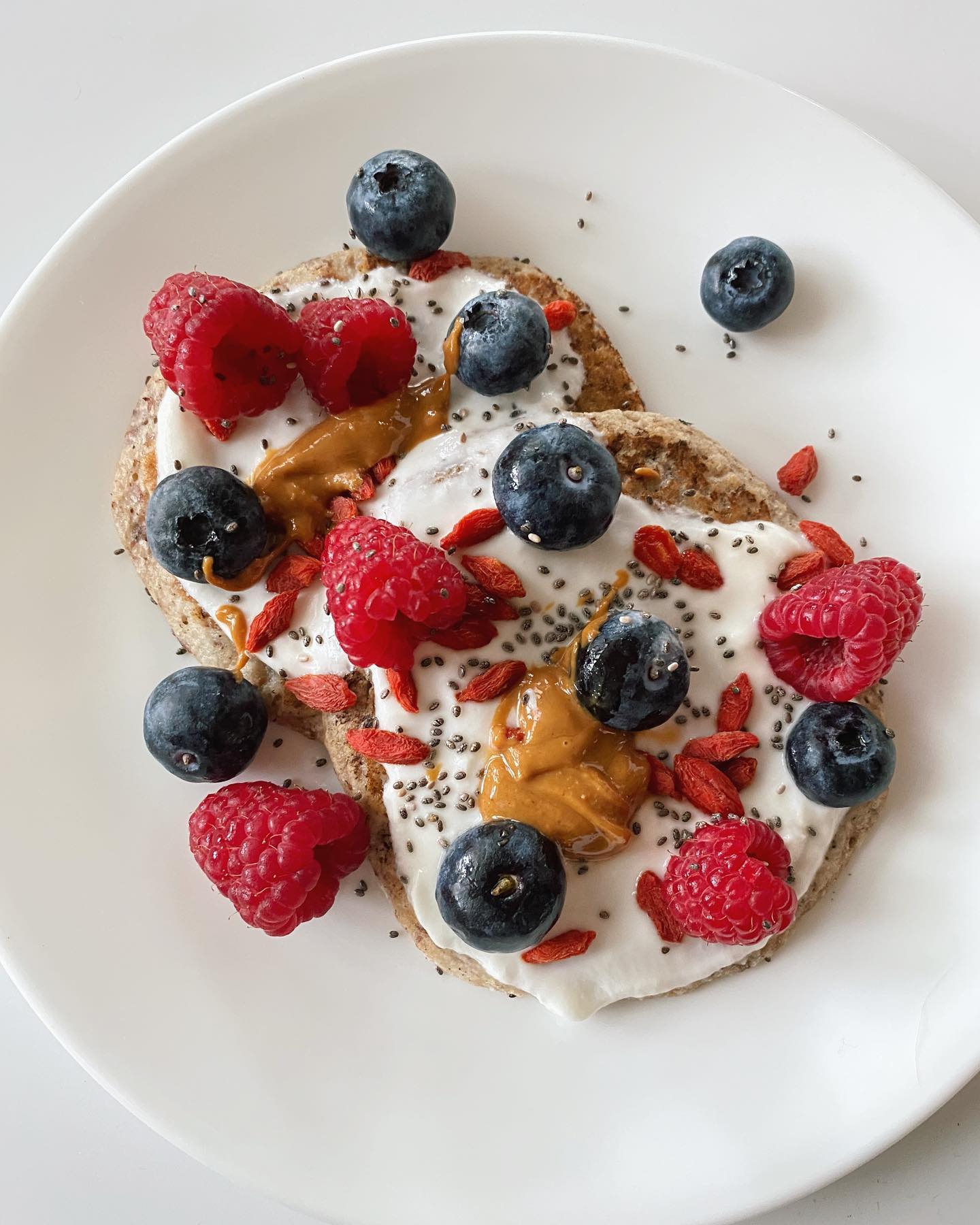 Quick Vegan Pancakes with Berries and Coconut