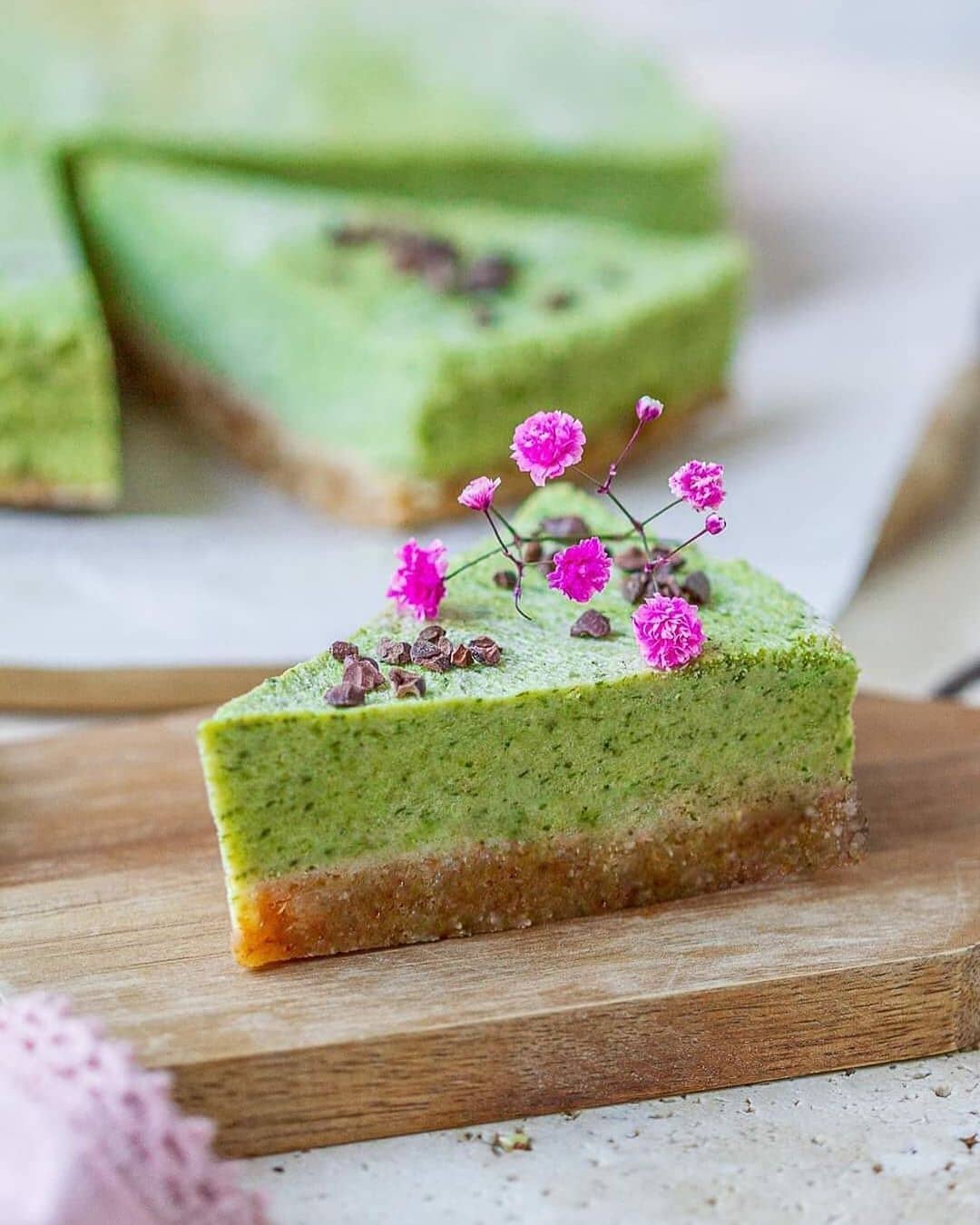 Raw Vegan Avocado Lime Pie