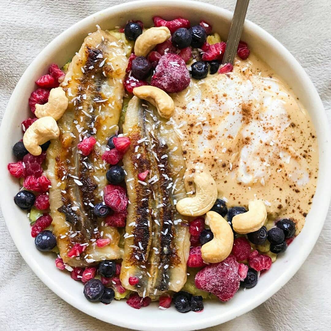 Vanilla Oatmeal with Caramelised Banana