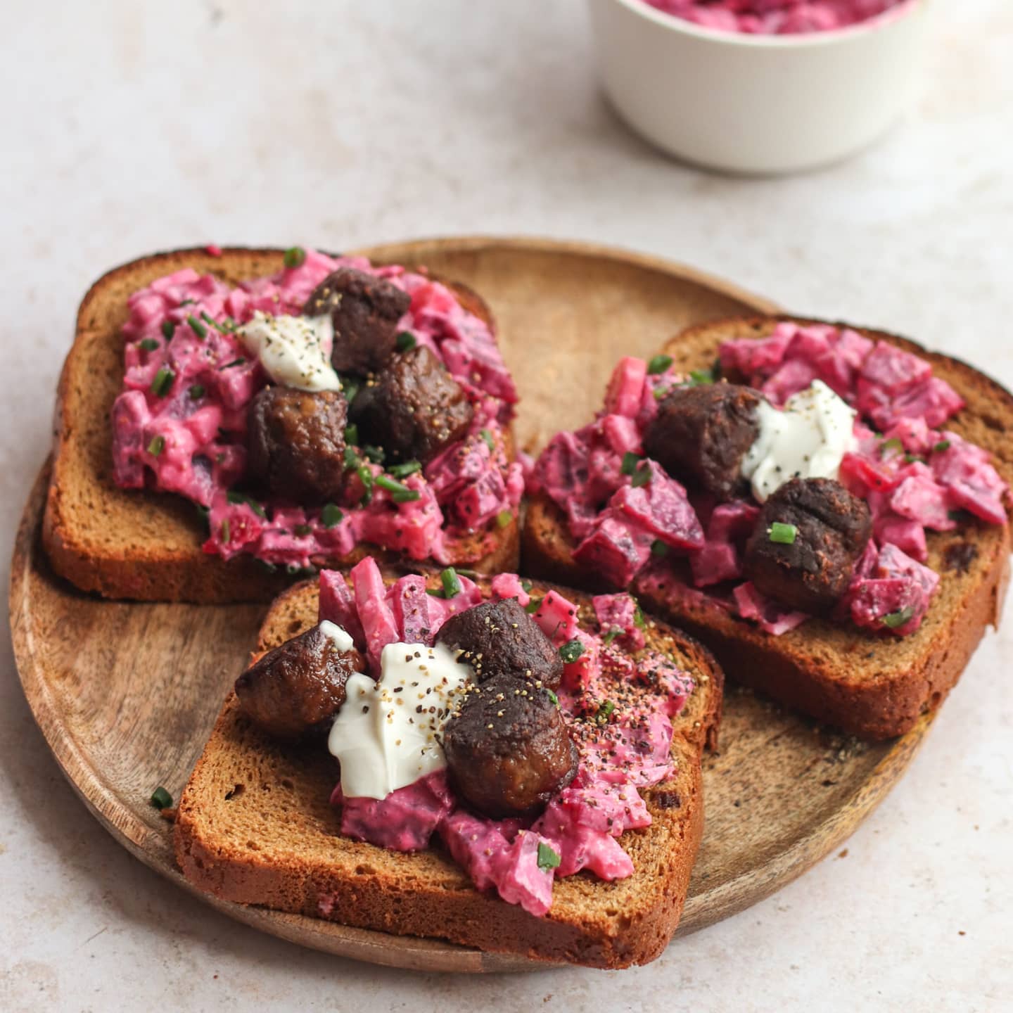 Vegan Beetroot and Apple Salad