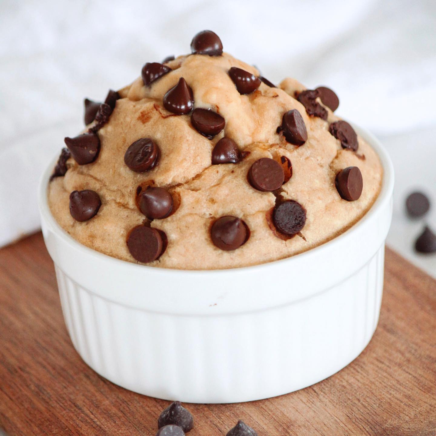 Single Serve Banana Chocolate Chip Cookie Cake