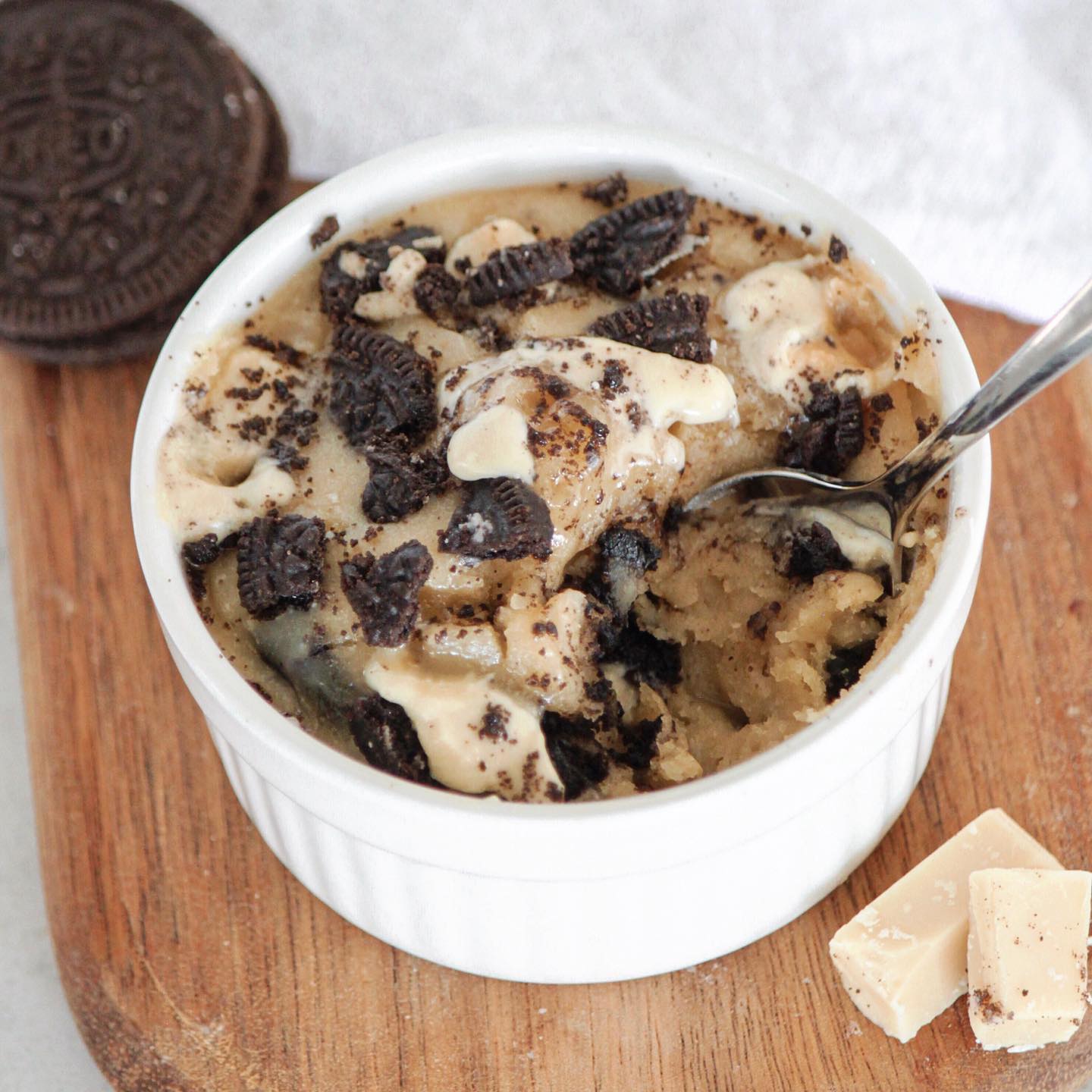 Cookies & Cream Baked Oats Delight