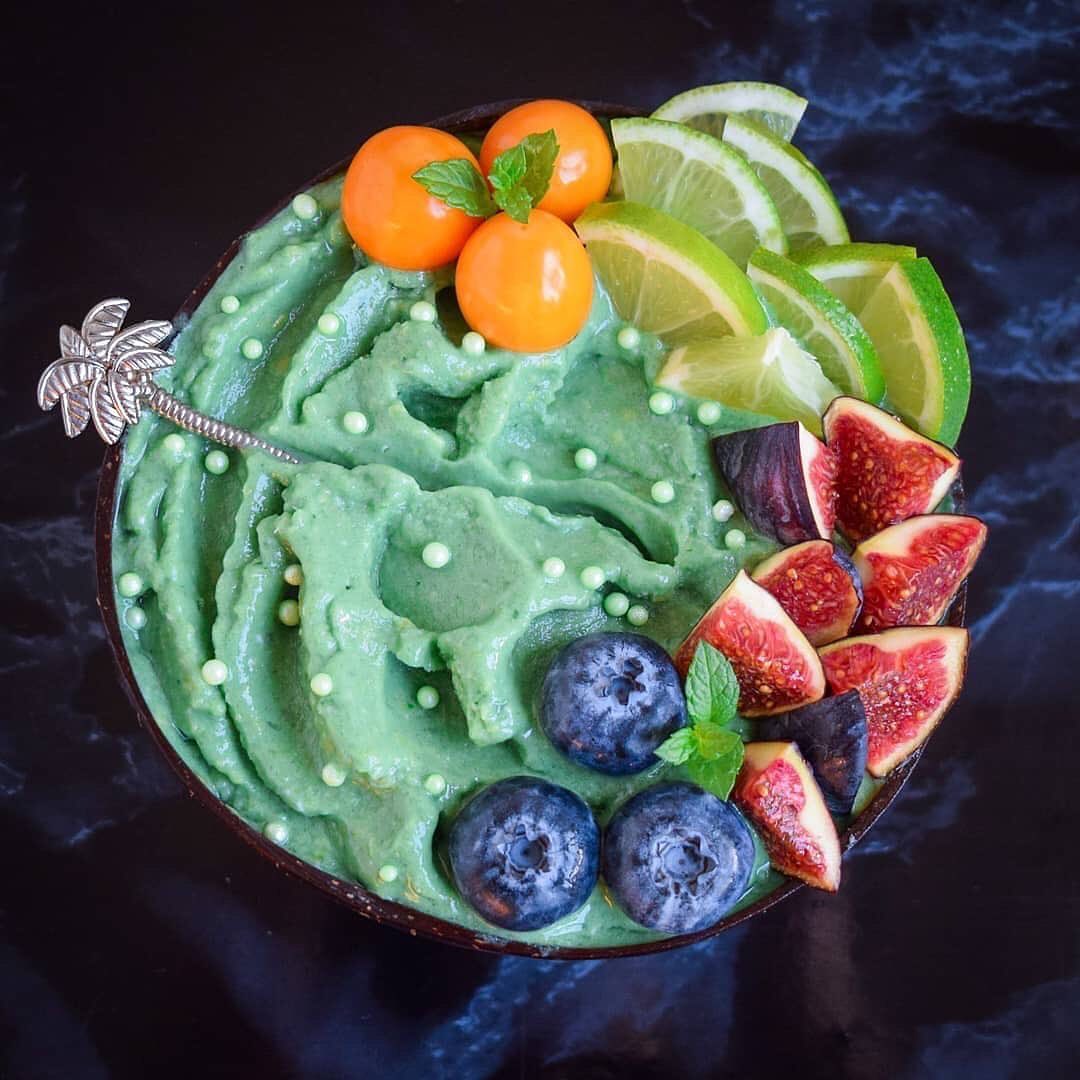 Vegan Green Mango Banana Smoothie