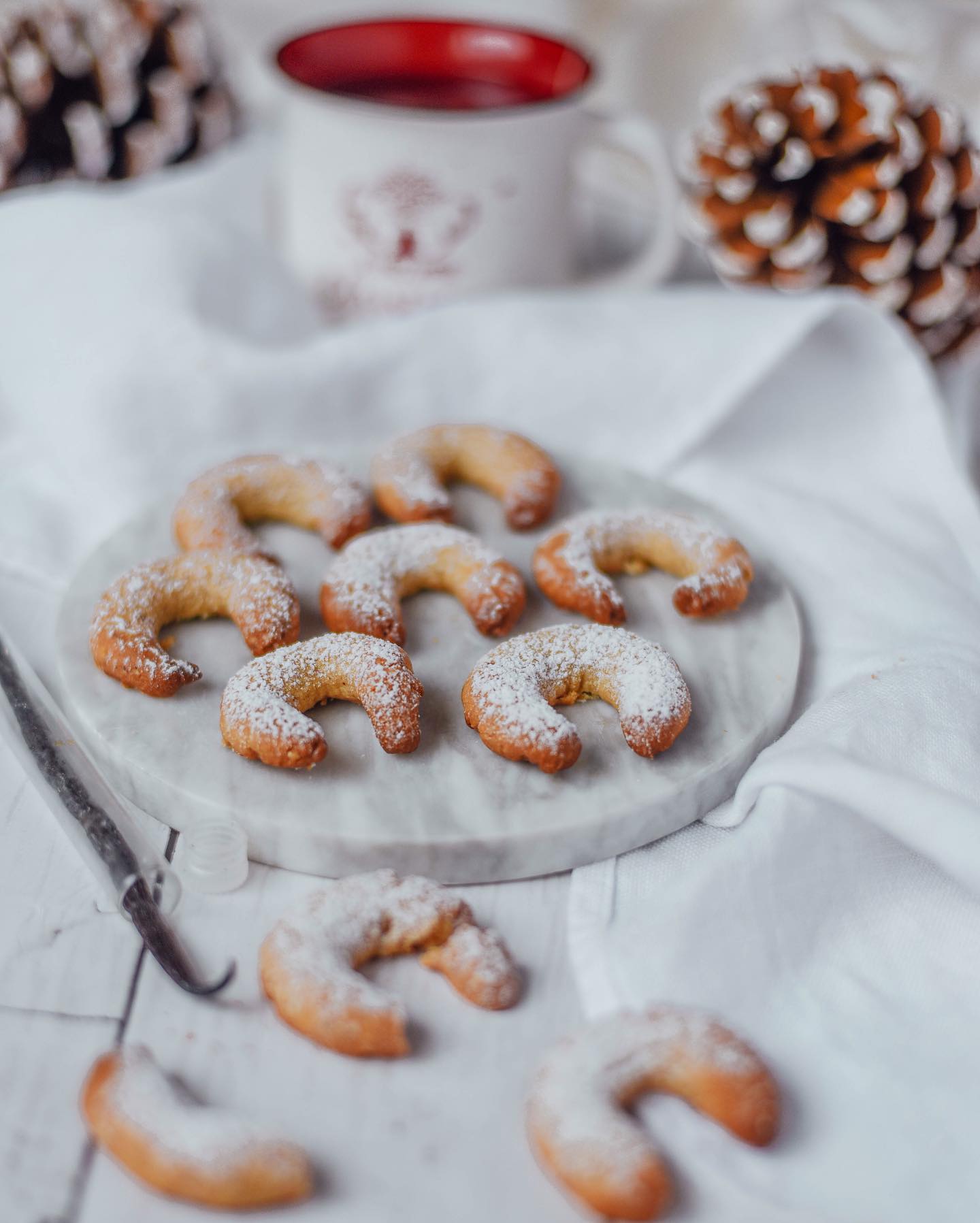 Keto Vanilla Crescent Cookies