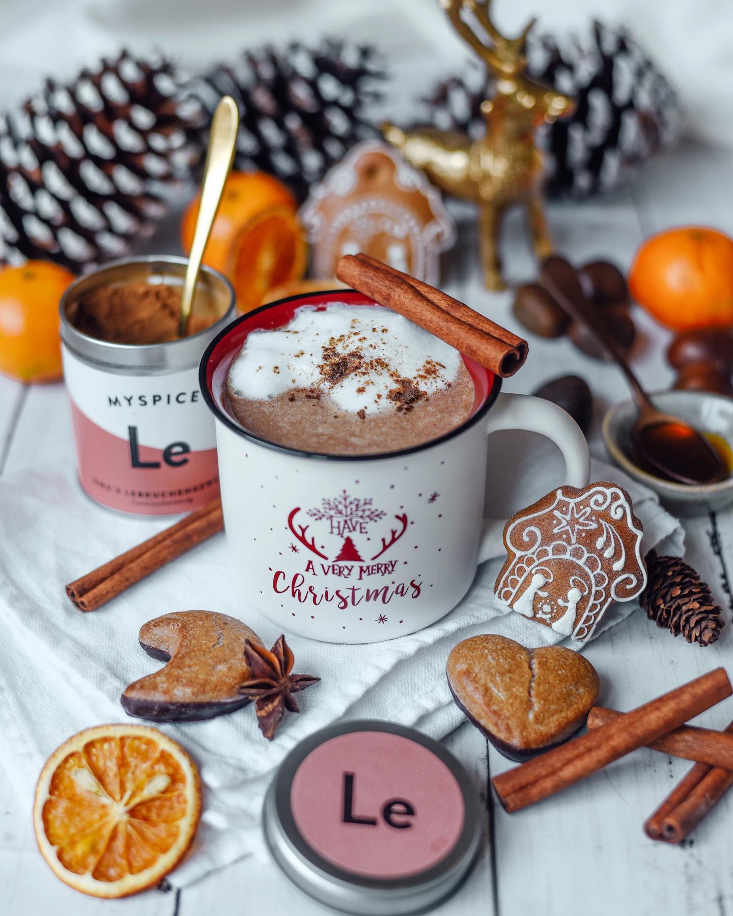 Gingerbread Latte with Spices and Honey