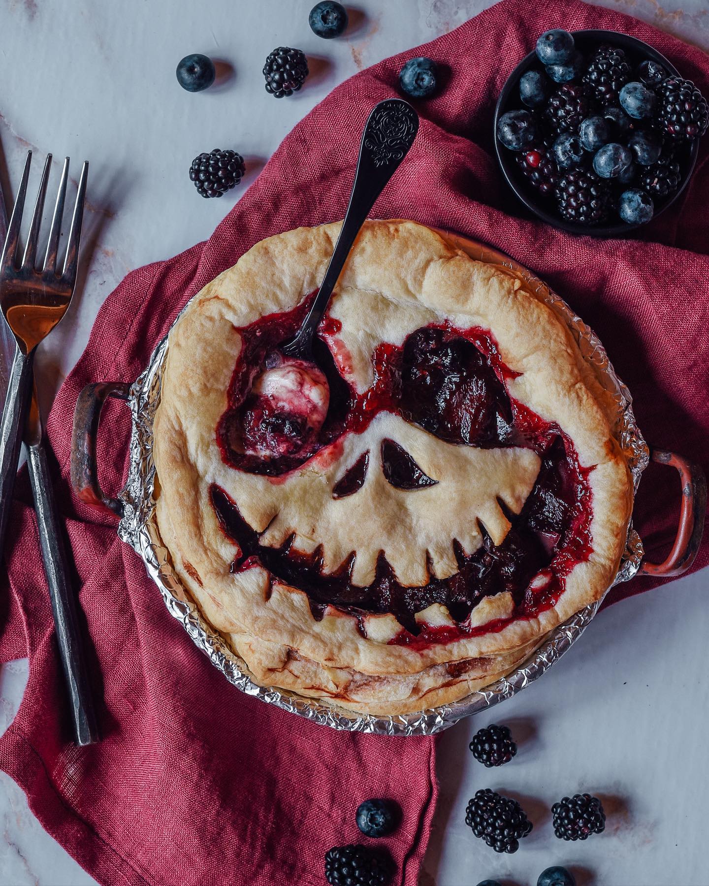 Easy Halloween Puff Pastry Pie