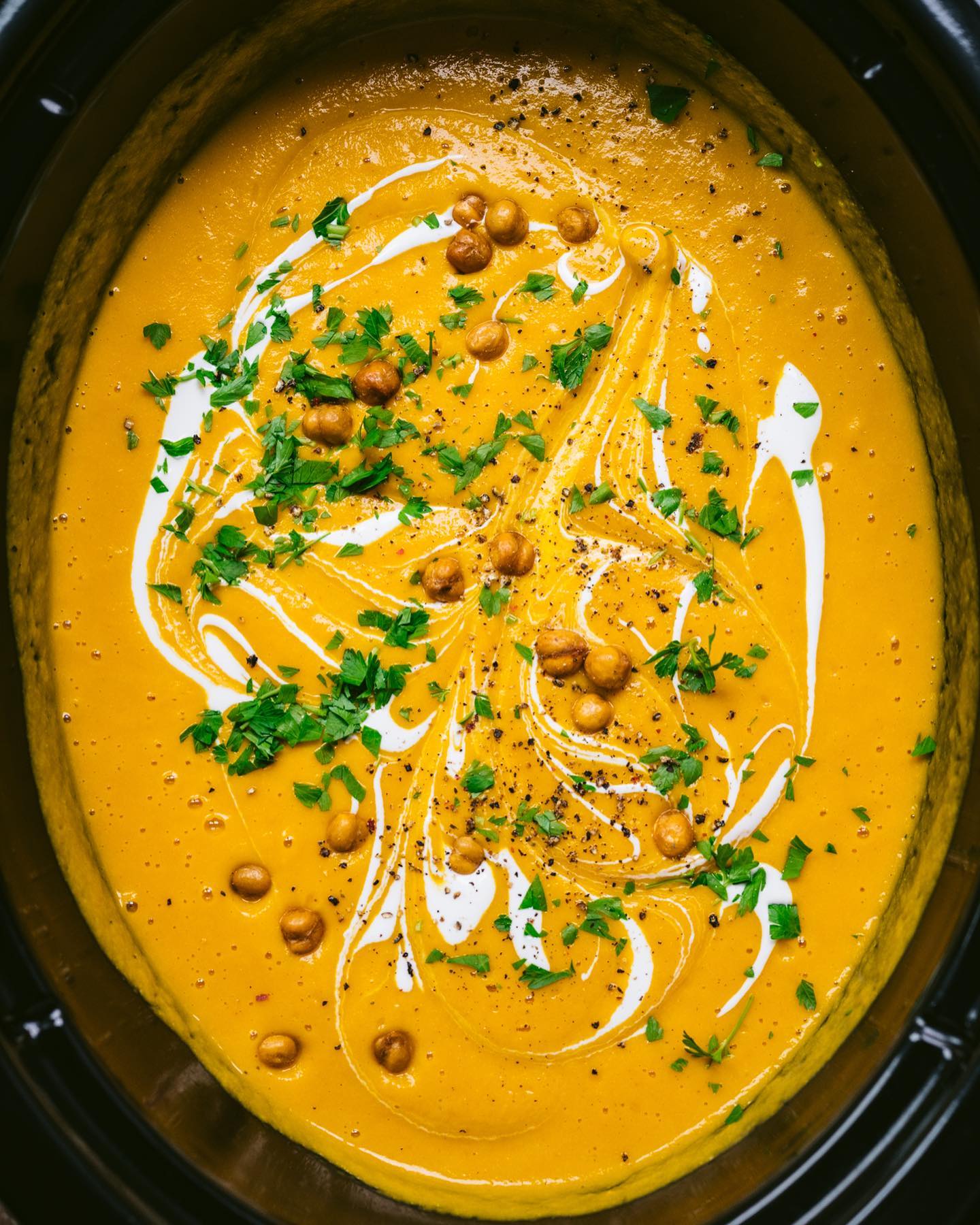 Slow Cooker Sweet Potato & Cauliflower Soup (Vegan)