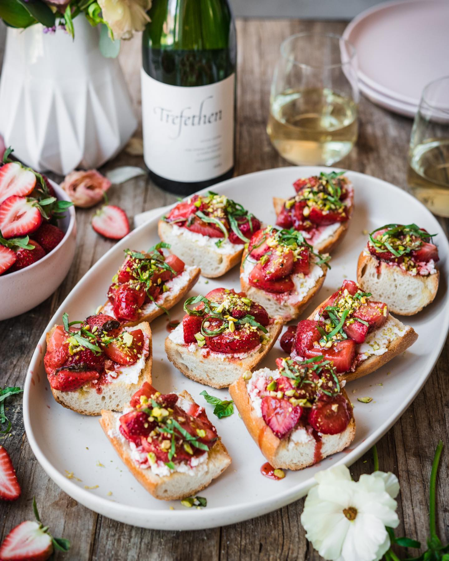 Roasted Balsamic Strawberry Crostini