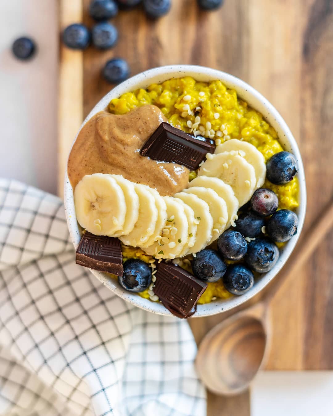 Turmeric Apple Oatmeal Porridge