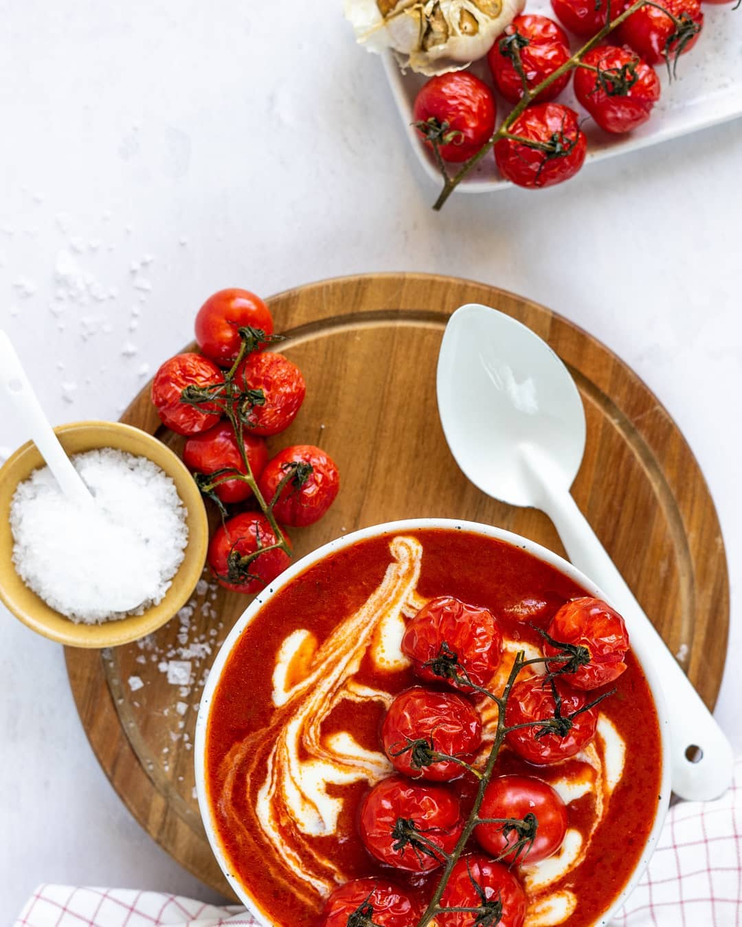 Roasted Tomato and Garlic Soup
