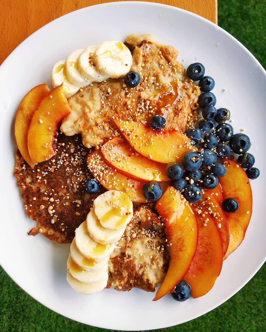 Banana Oatmeal Pancakes