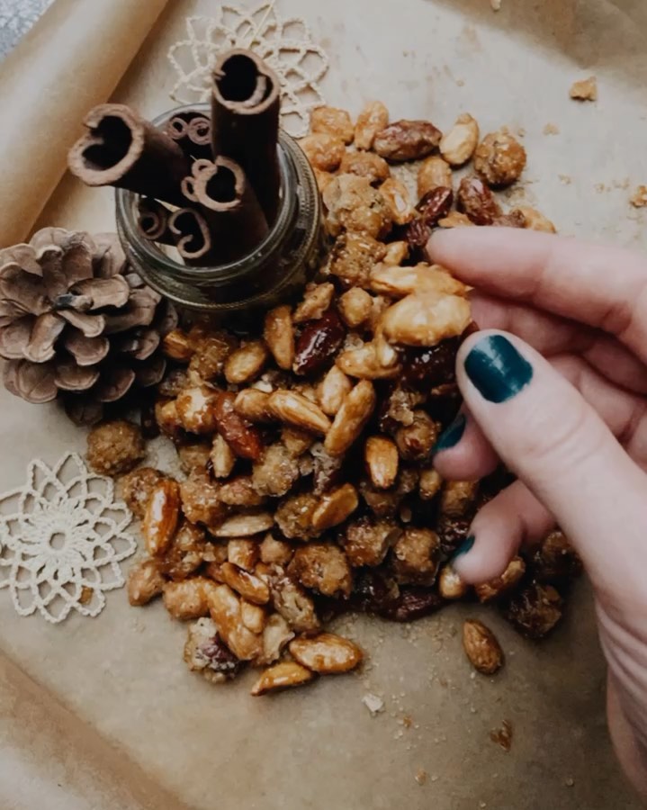 Roasted Salty Candied Cinnamon Almonds