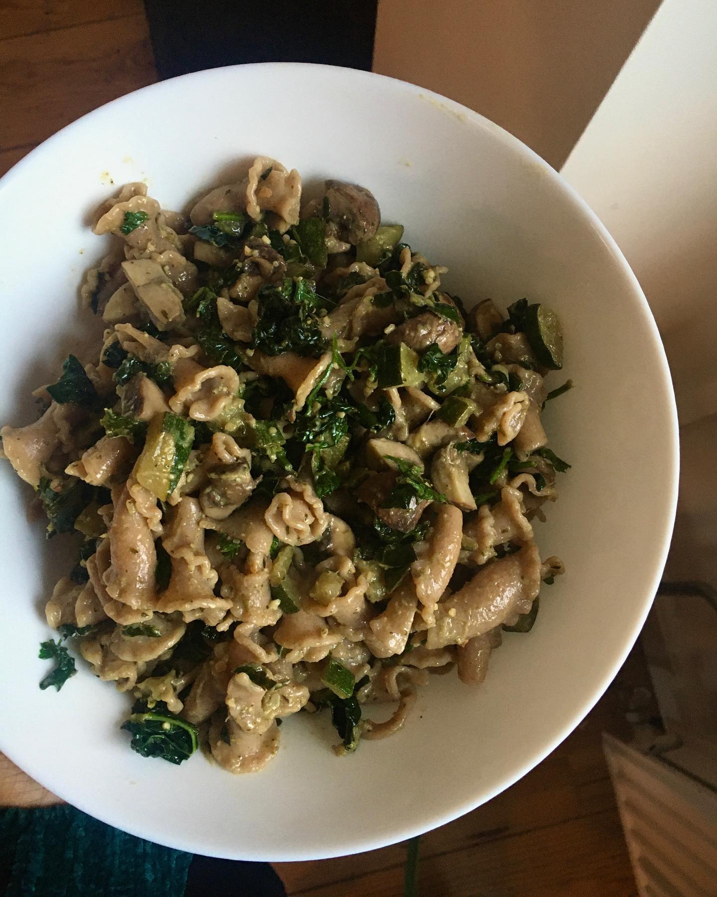 Quick Organic Pasta Pesto with Vegetables