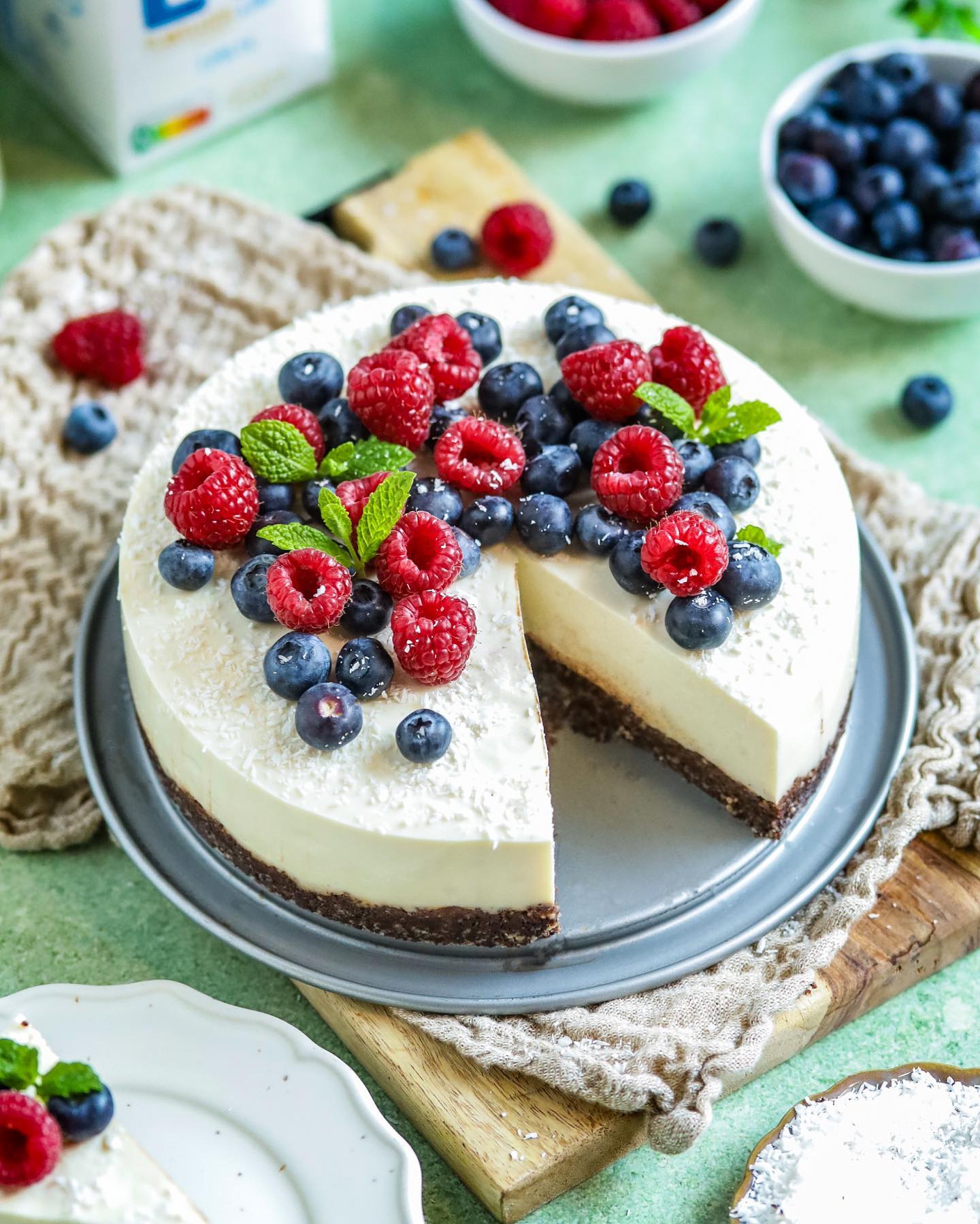 Easy Vegan Lemon Tart with Chocolate Base