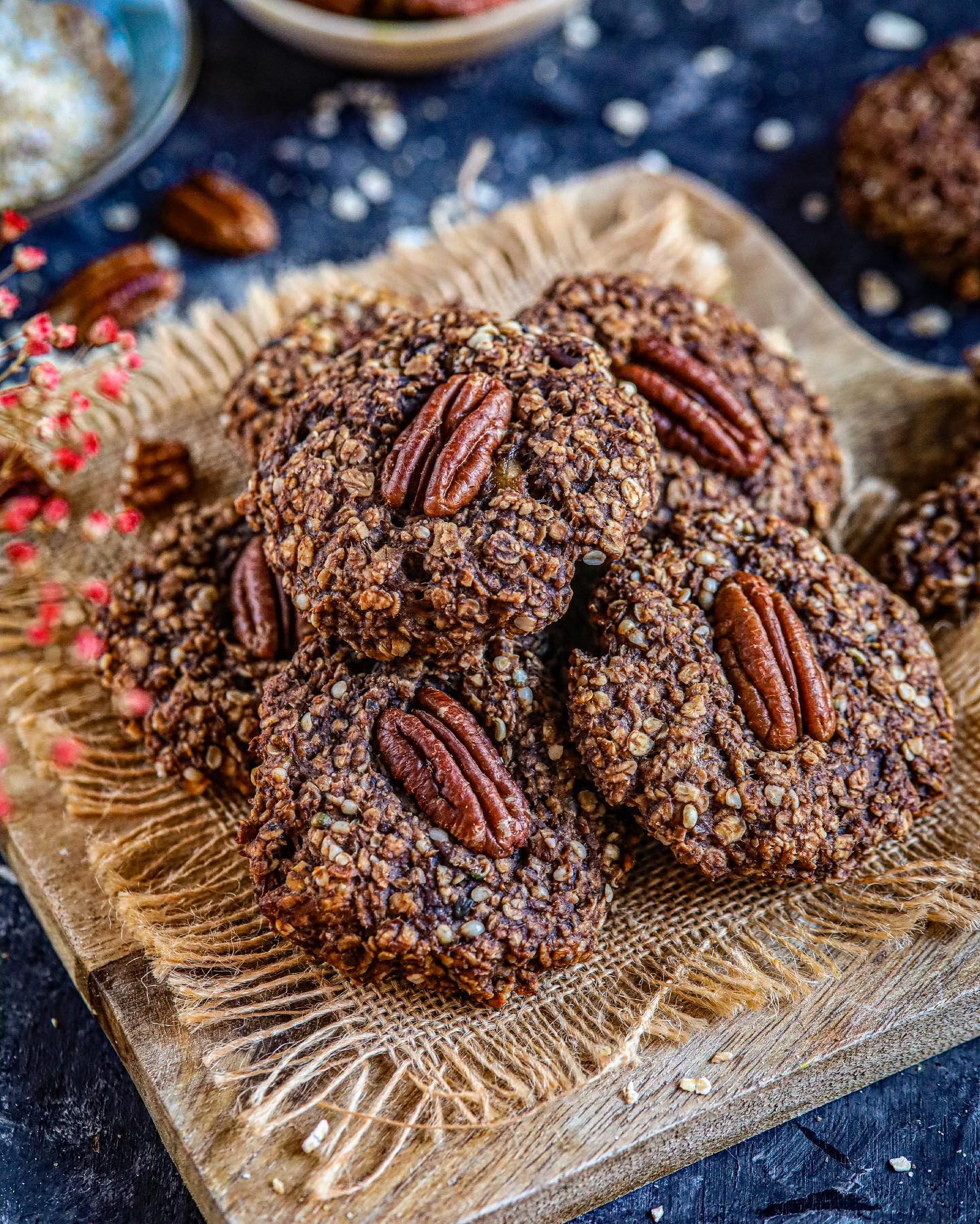 Quick and Nutritious Pecan Oatmeal Cookies