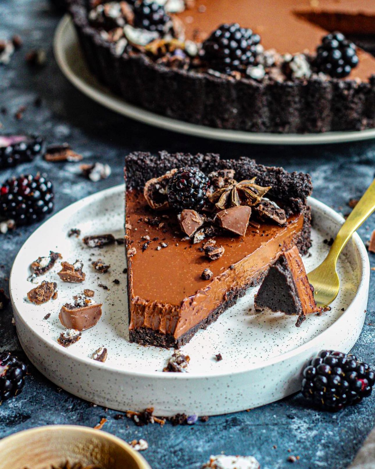 Easy Vegan Oreo Cheesecake