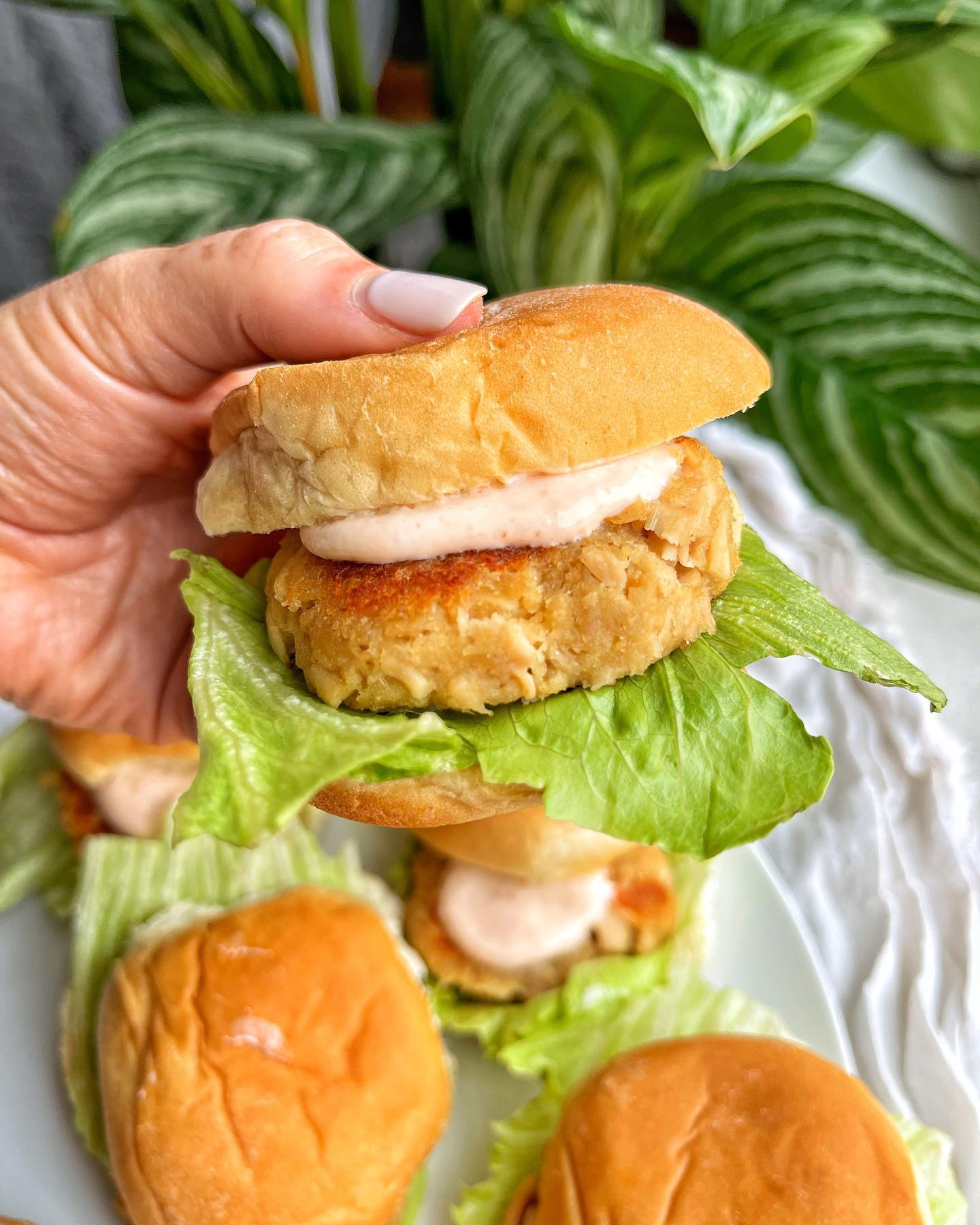 Asian-Inspired Tuna Sliders with Spicy Aioli