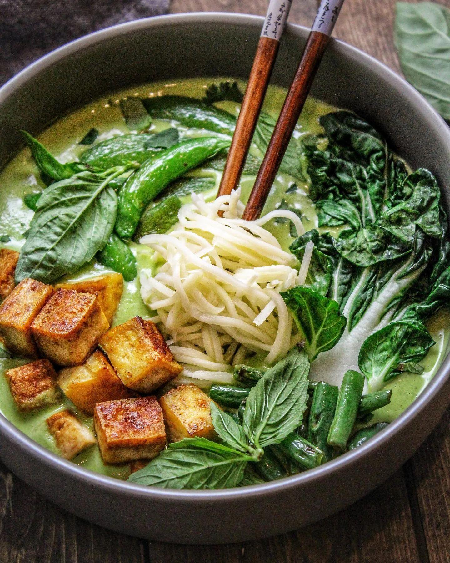 Green Curry Tofu Noodle Bowl